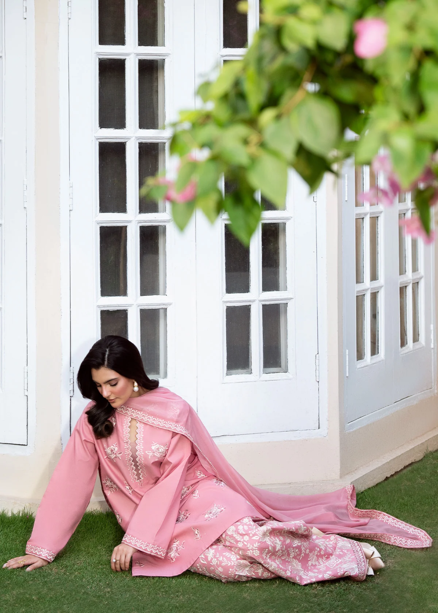 lawn Kurta Set in Cherry blossom pink