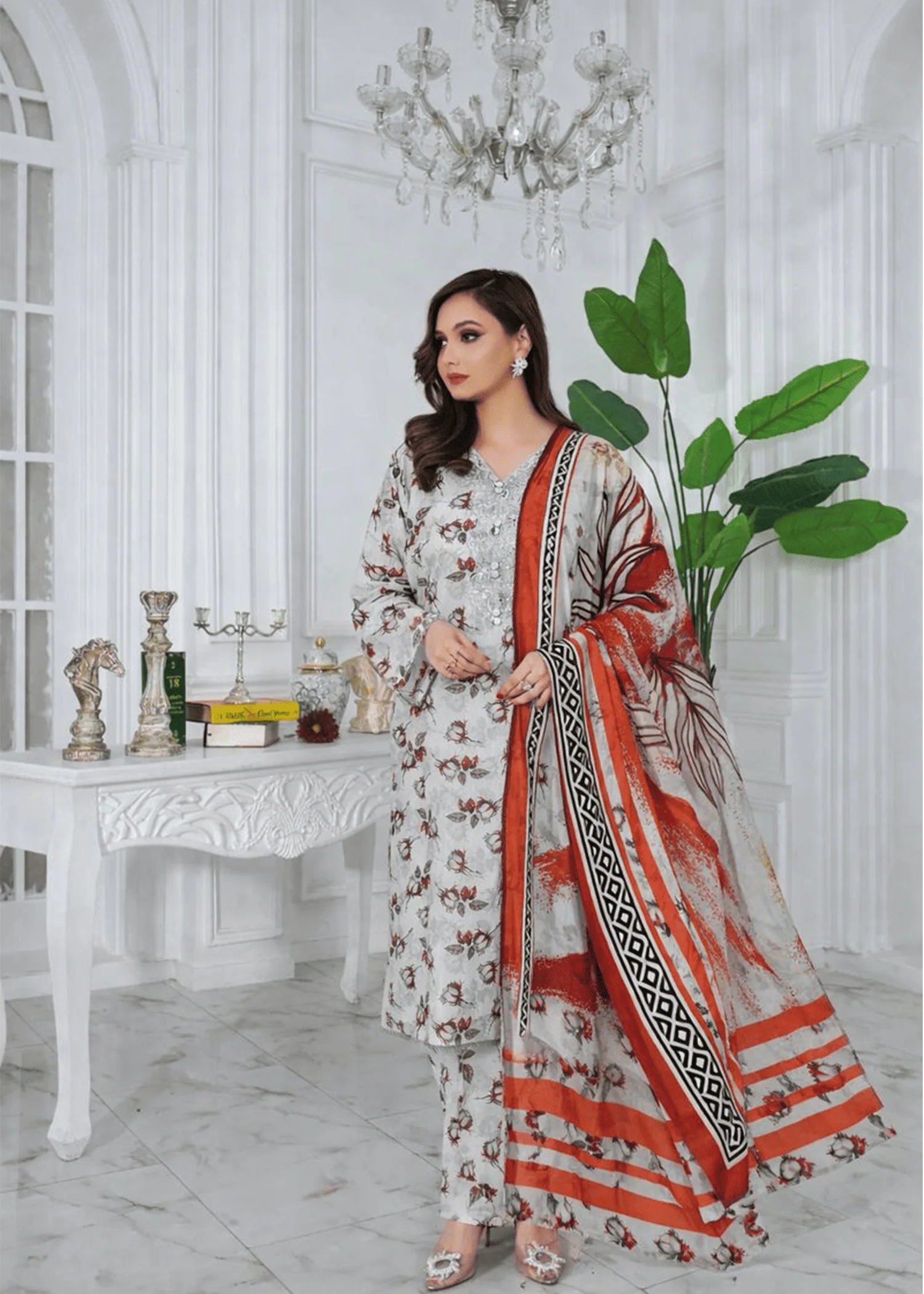 lawn Kurta Set in Light grey