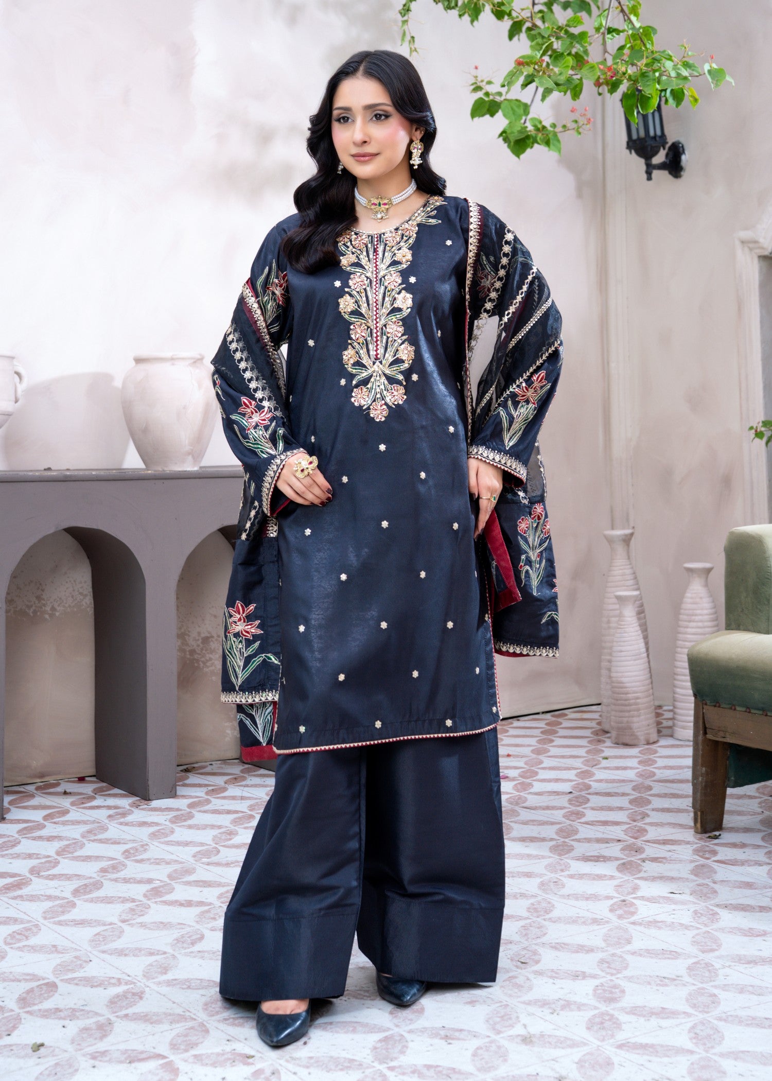 thai silk Kurta Set in Black