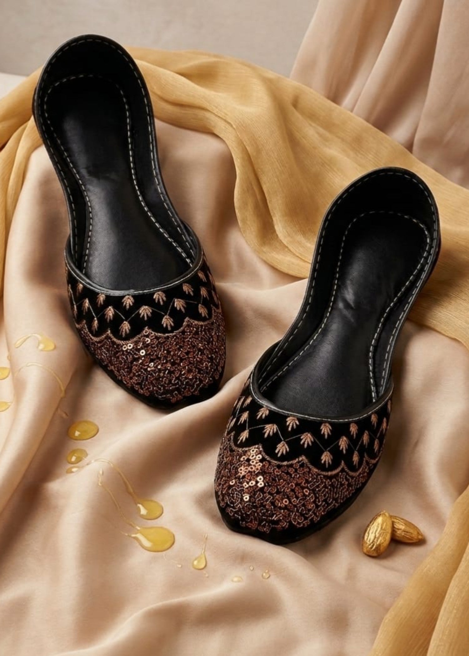 Khussa in Black by - High Quality Women Khussa WUT5168