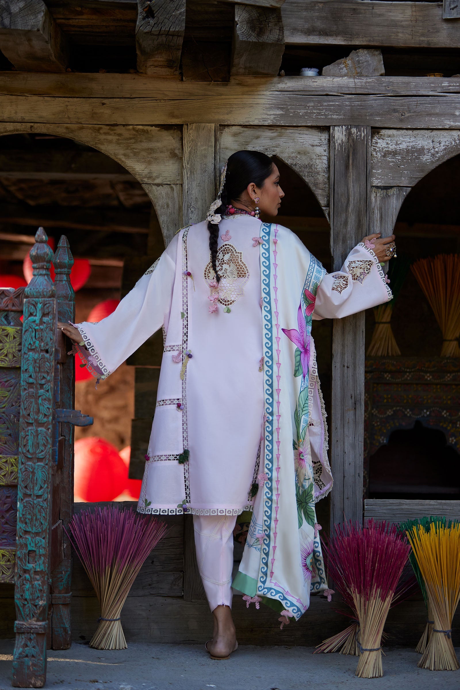 Kashmee Luxury Eid Lawn – ZÉRIN (EL26-11 A)