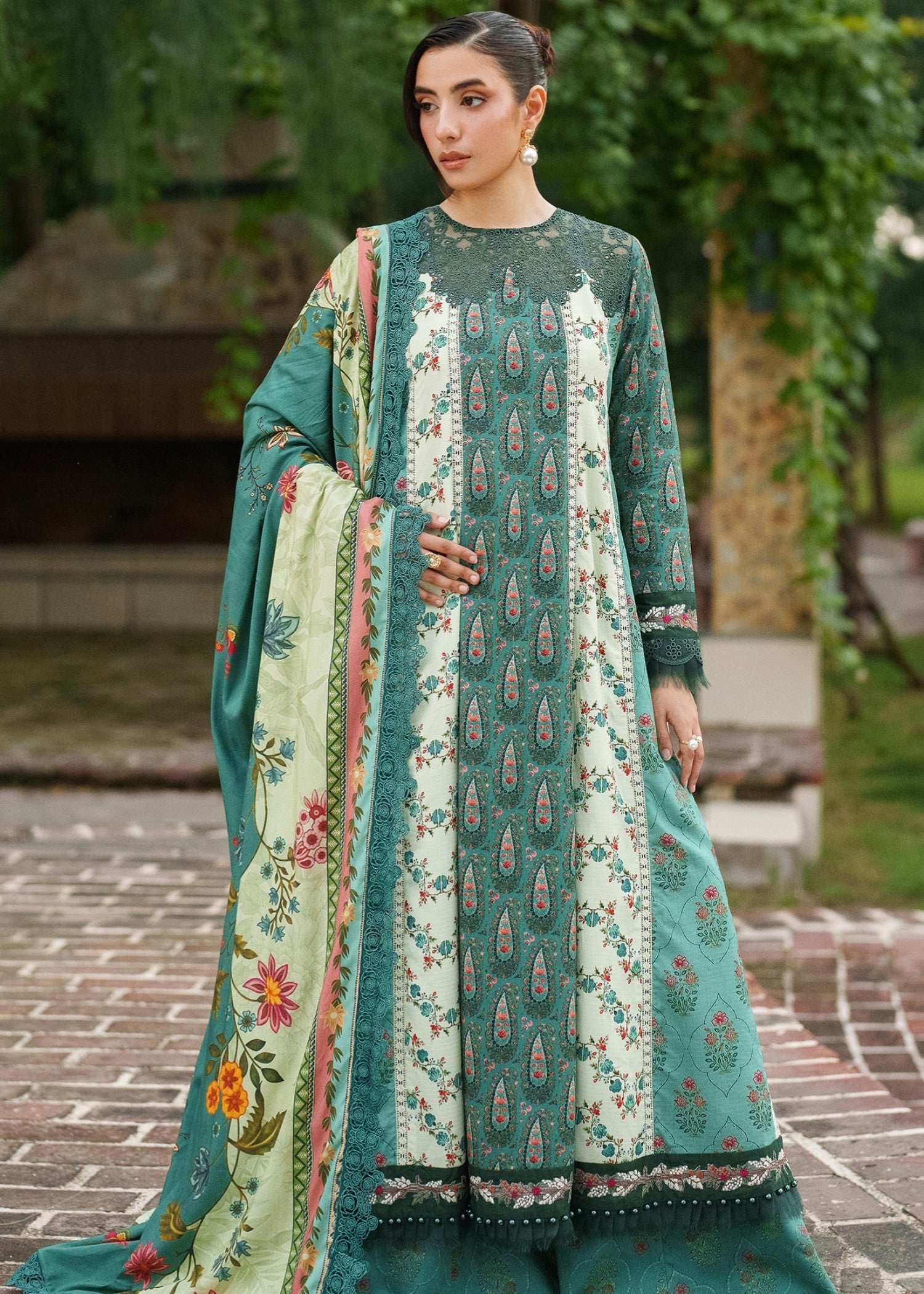 viscose Unstitched in Beige, forest green