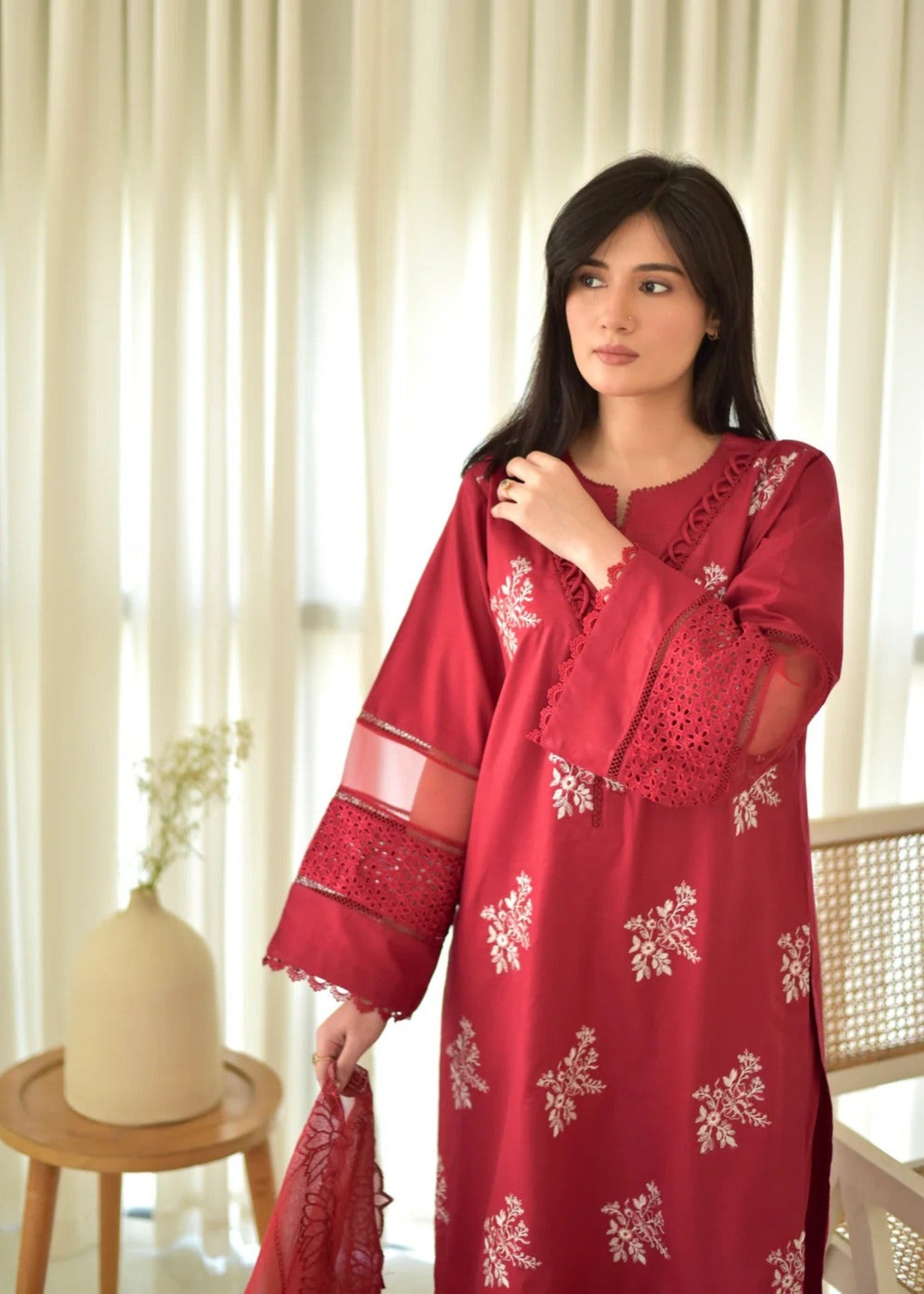 dhanak Kurta Set in Red