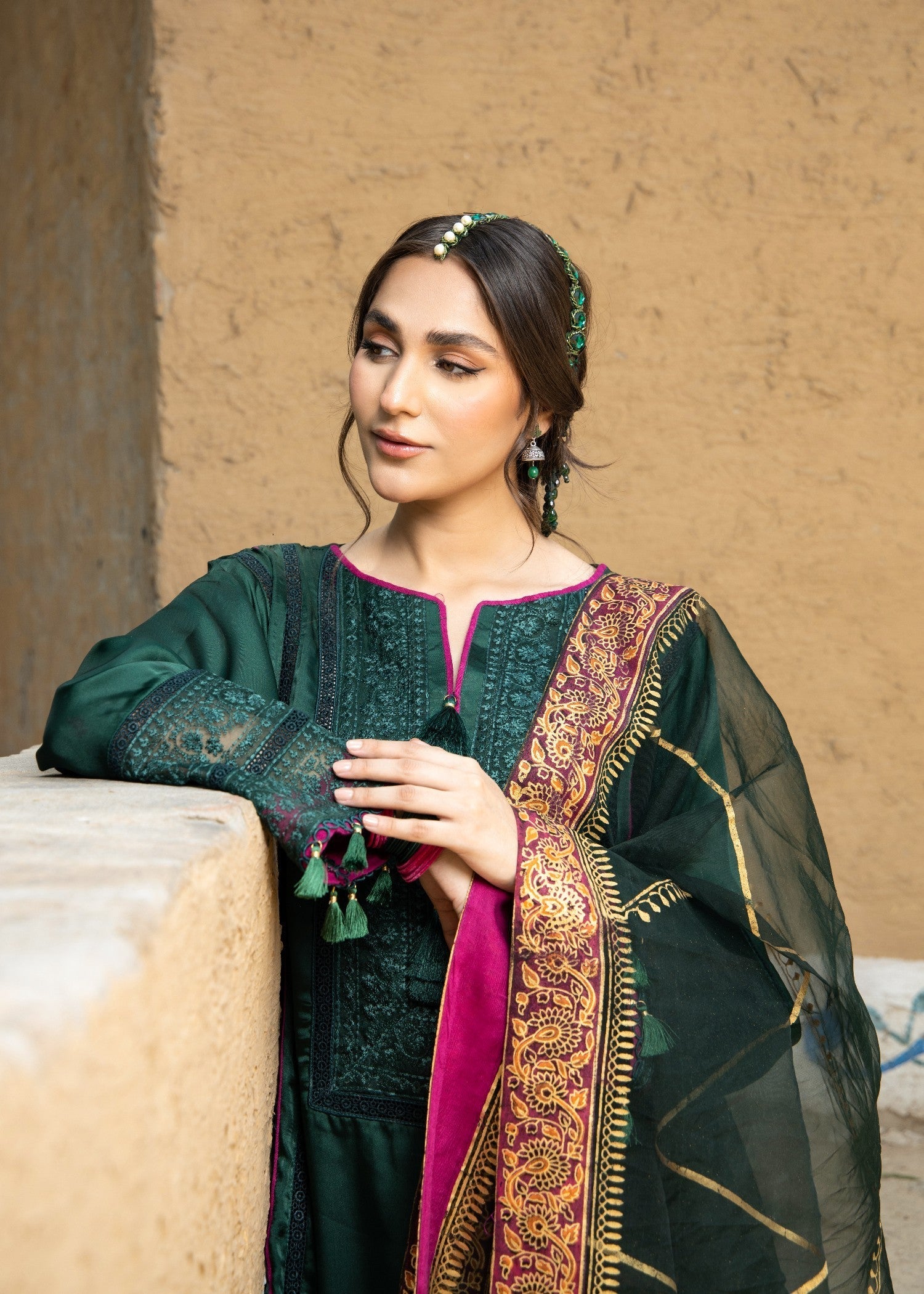 pk raw silk Kurta Set in Bottle green