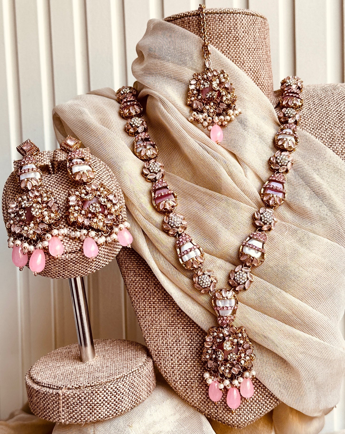 Jewelry Set in Pink Color by - Trendy Women Jewelry Set JBS1346