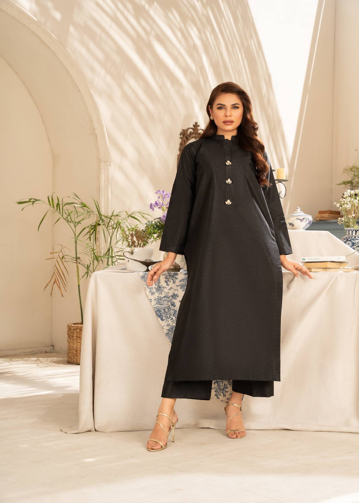 poly silk Kurta Set in Black