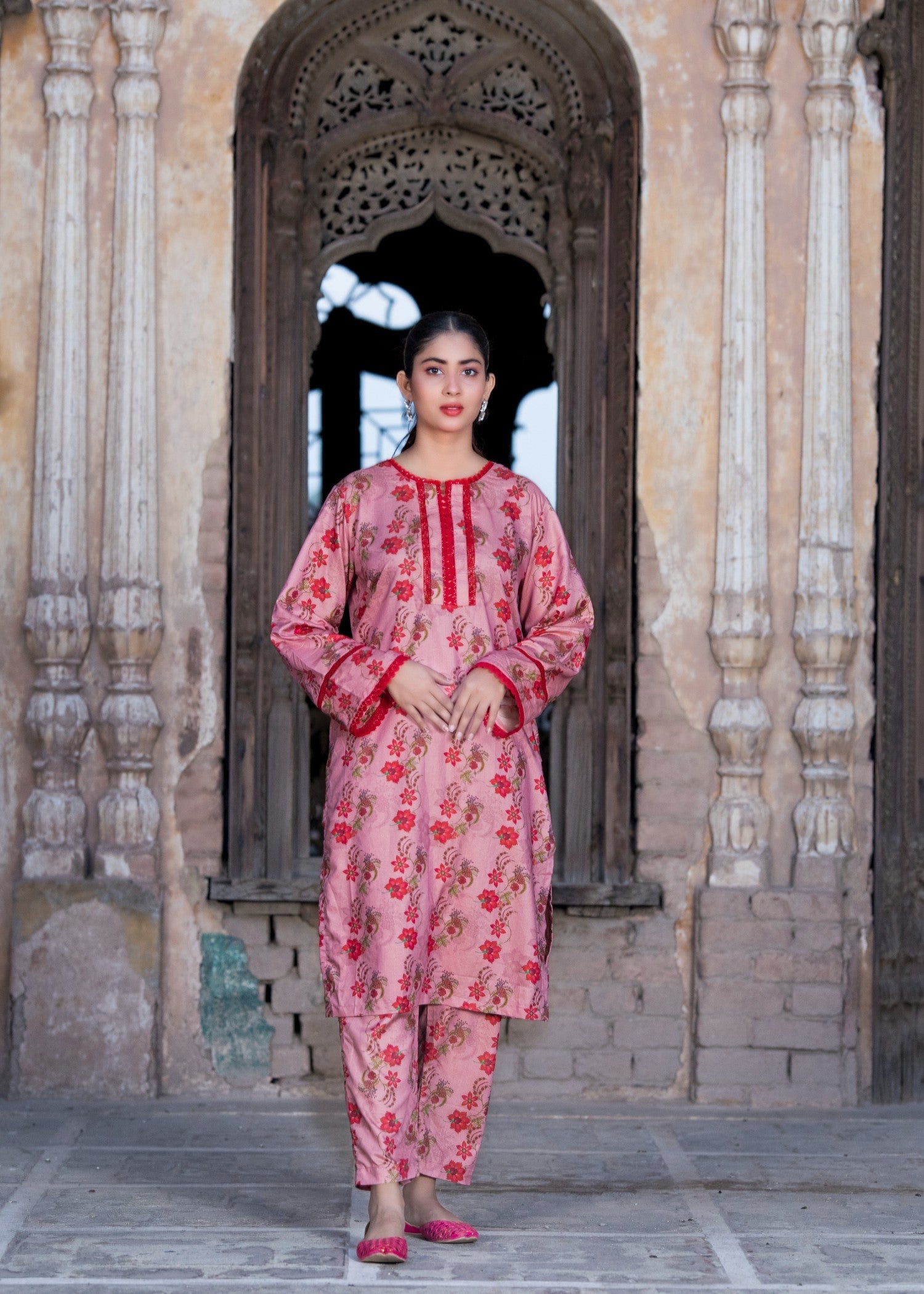 khaddar Unstitched in Hot pink
