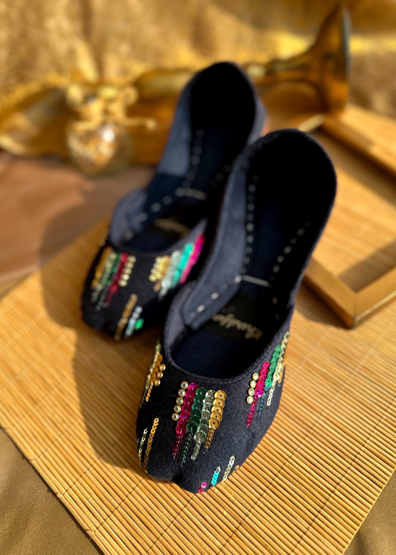Khussa in Navy blue by - High Quality Women Khussa MIV6728