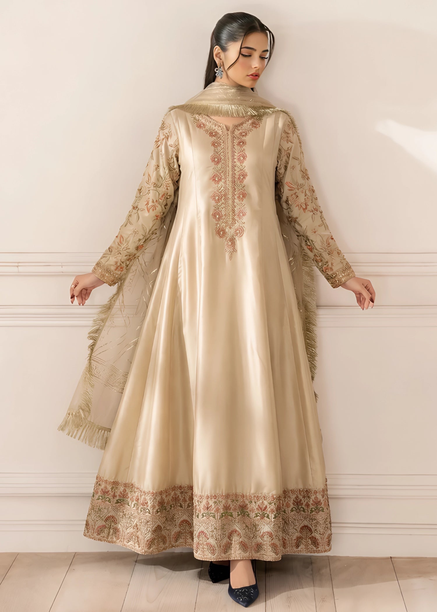 silk Maxi in Beige