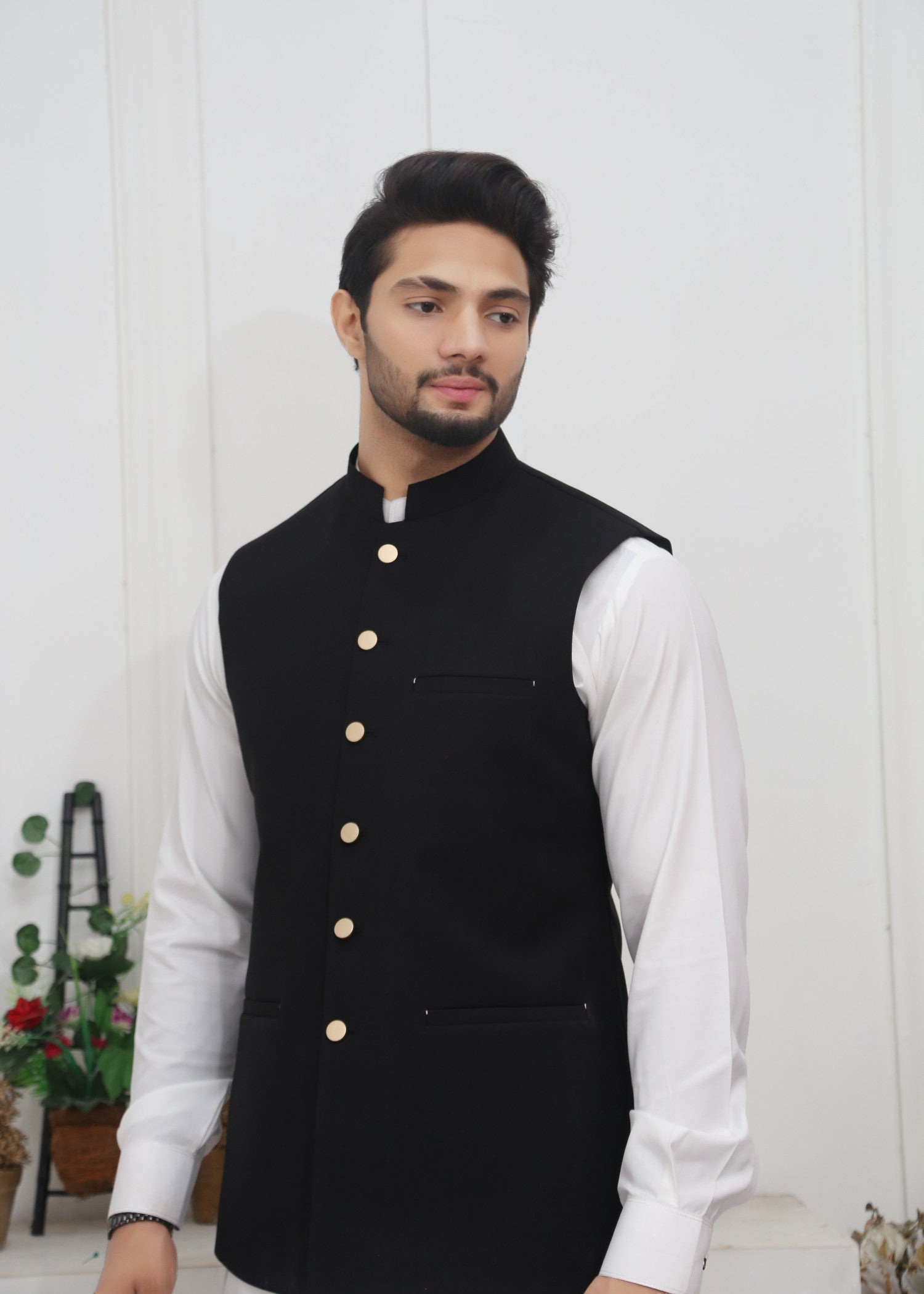 tropical Waistcoat in Jet black