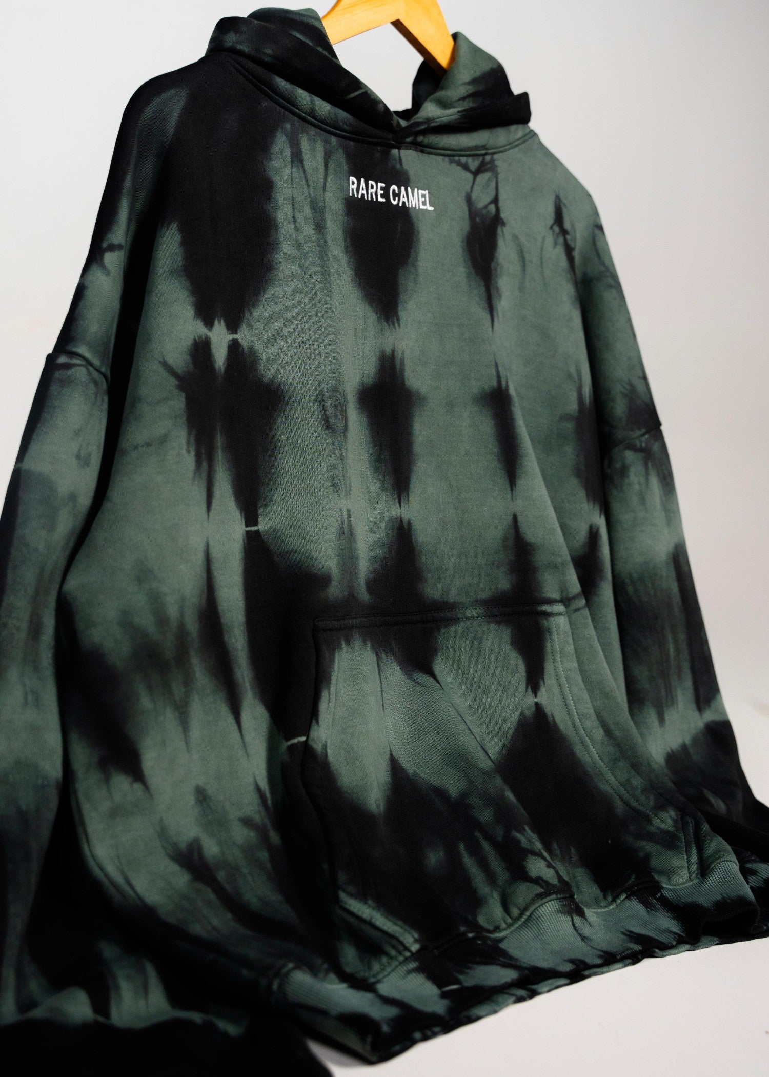 polycotton Hoodie in Black, moss green, army green