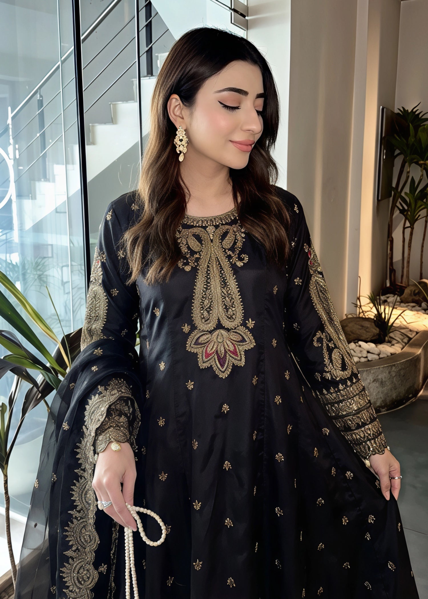 silk Maxi in Black