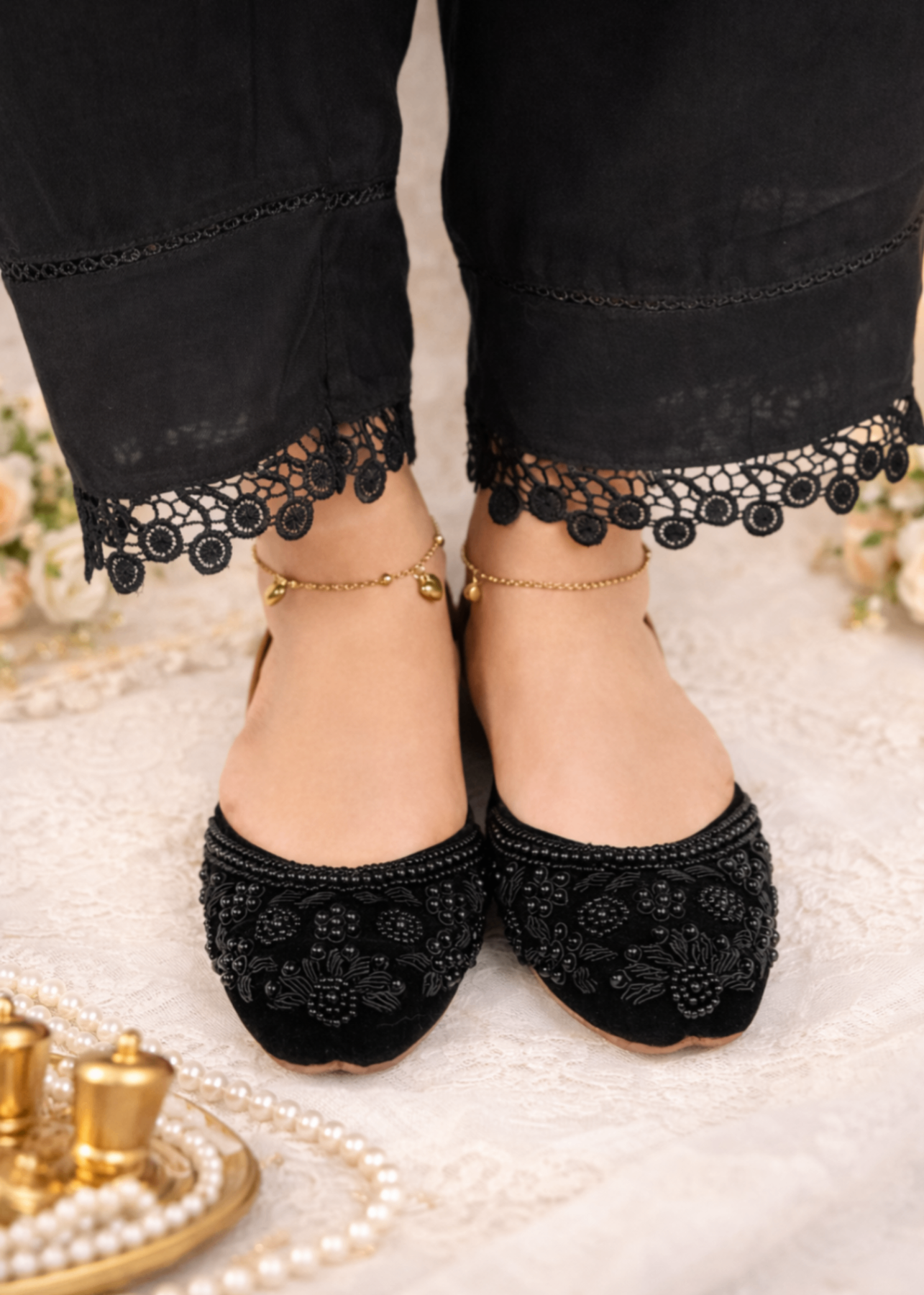 Khussa in Black by - High Quality Women Khussa WGD5271