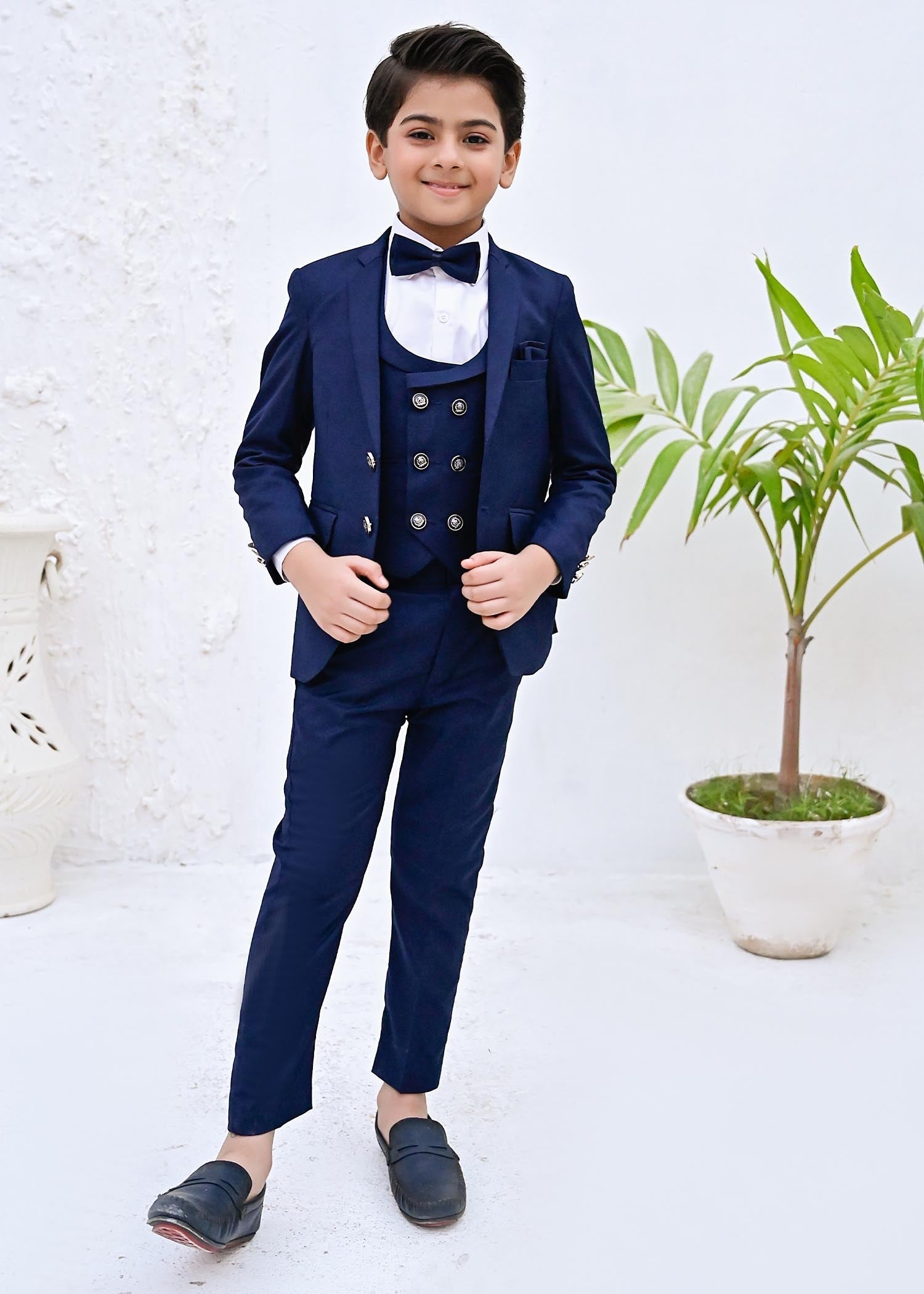 suiting Suits in Royal blue