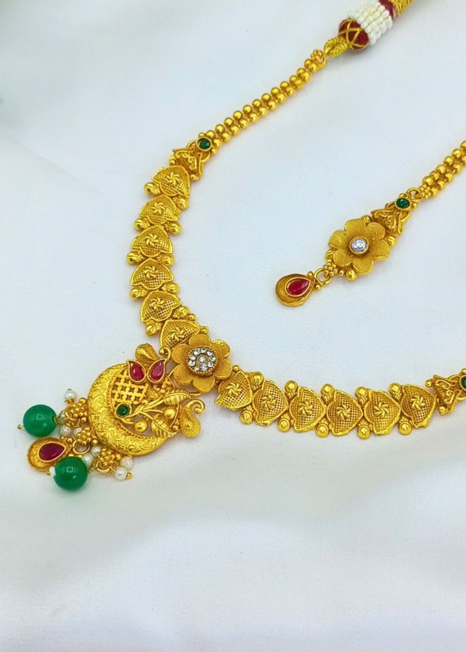 Jewelry Set in Multi Color by - Trendy Women Jewelry Set VRN5816