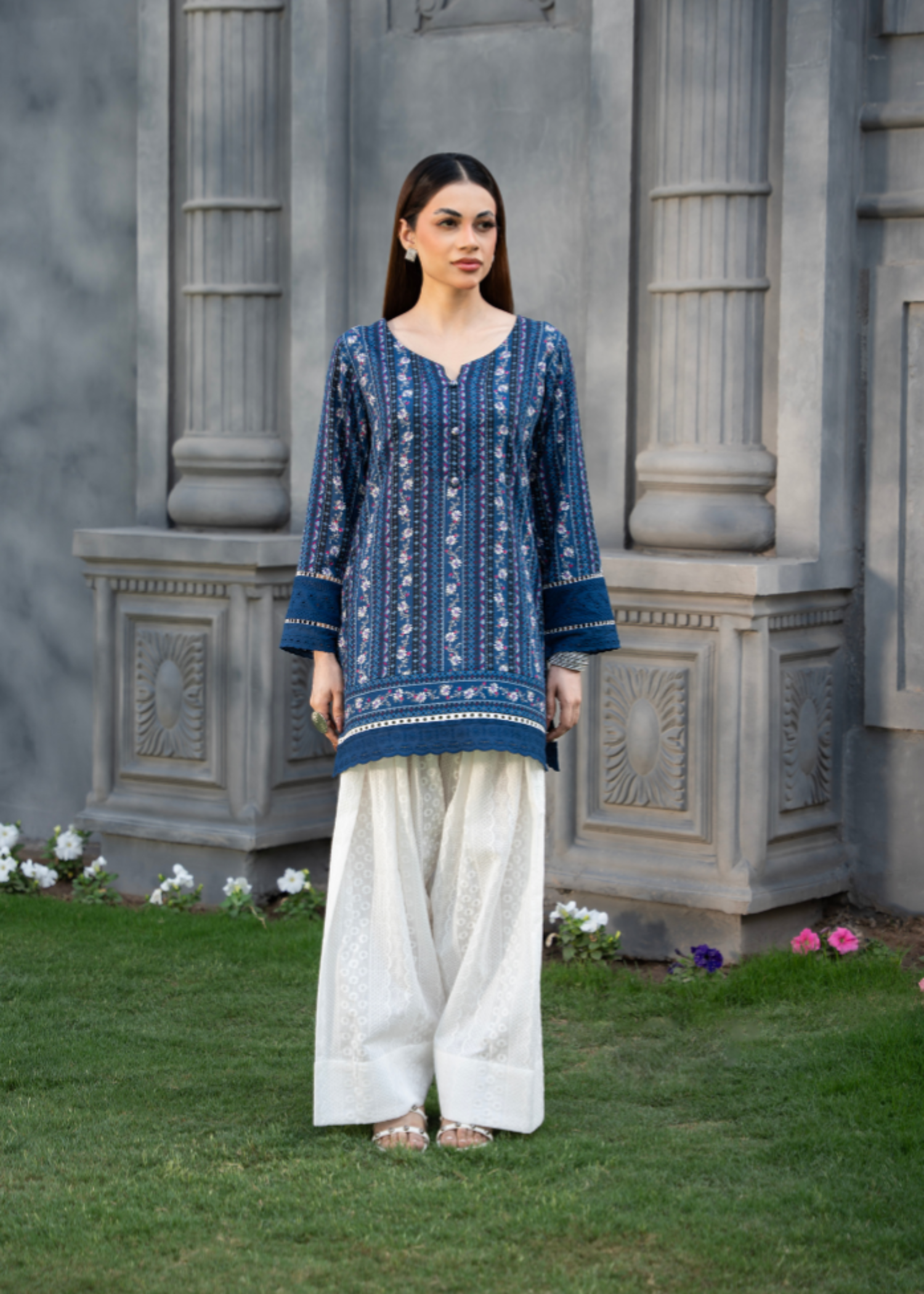 lawn Kurta Set in Navy blue, ivory