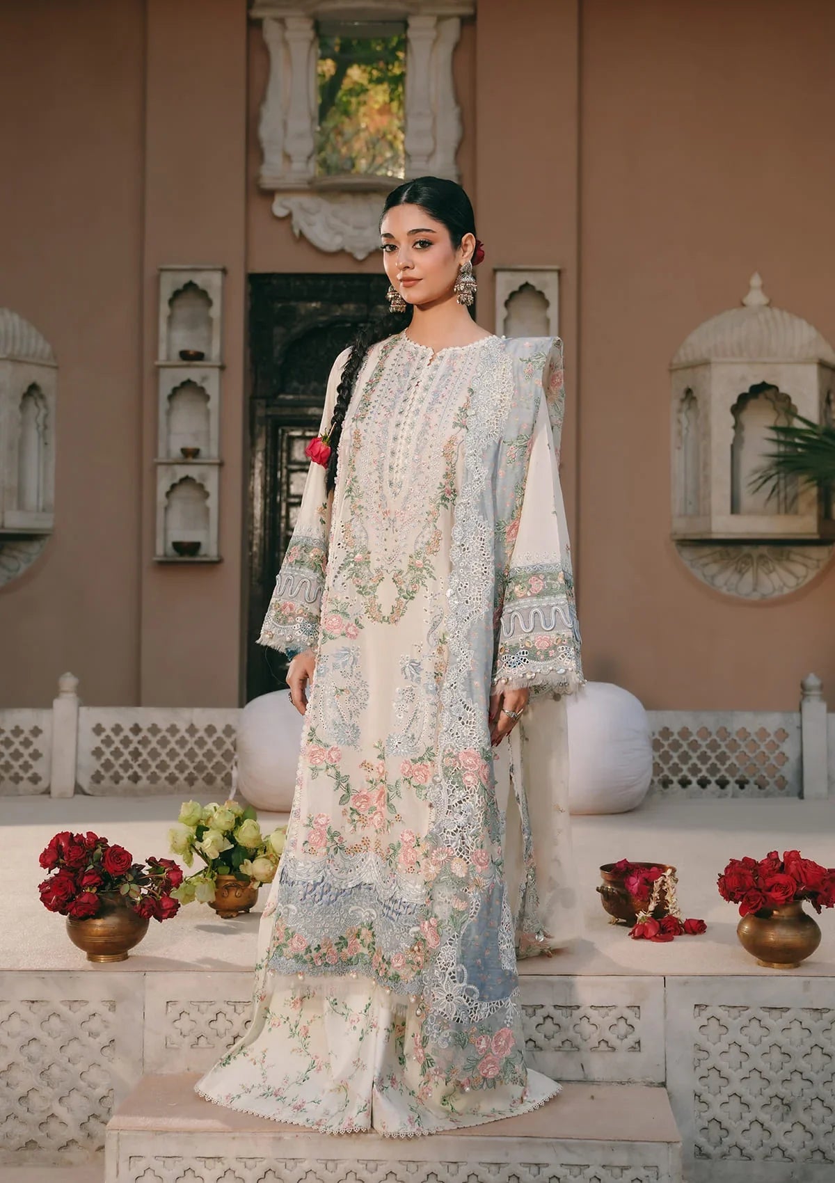 Ek Fasana Luxury Lawn – KLB-2A NEELOFAR