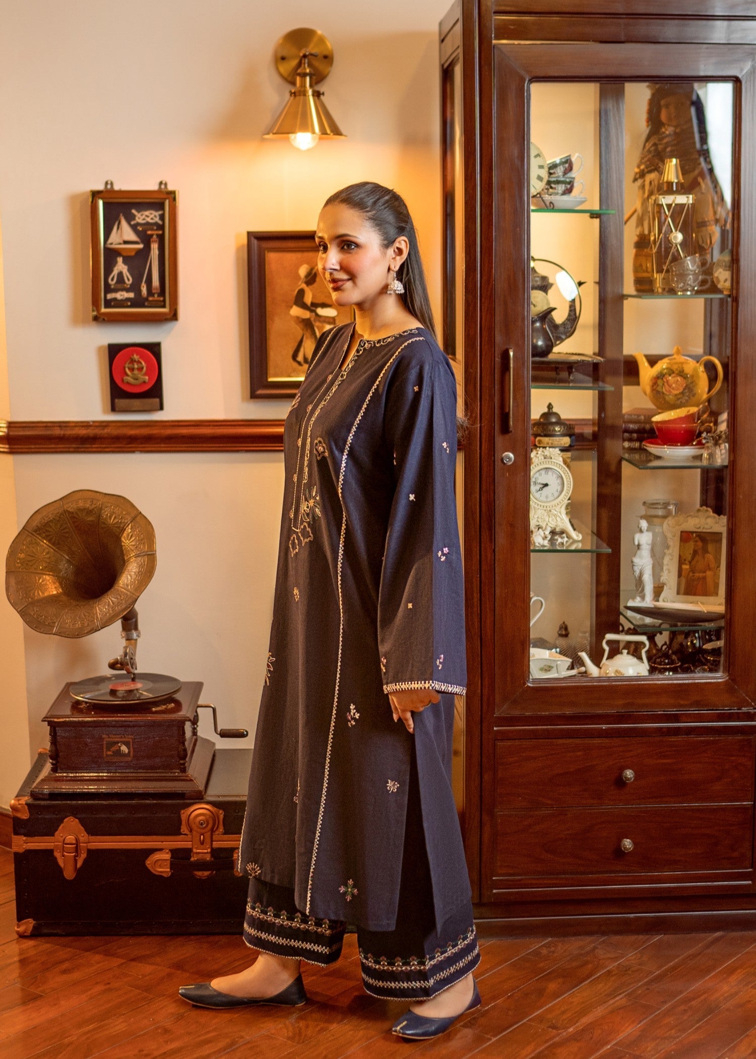 slub khaddar Kurta Set in Midnight blue