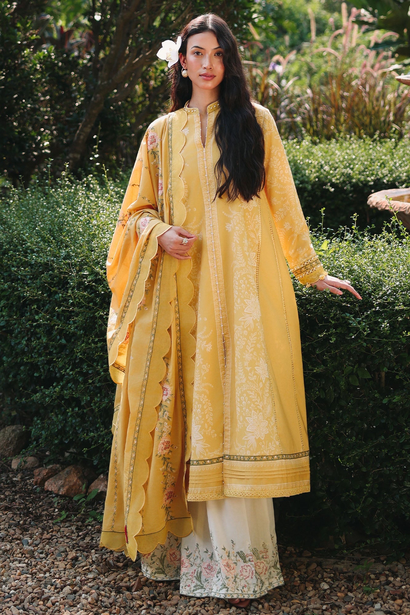 Eid Lawn Edit – Petal Drapes