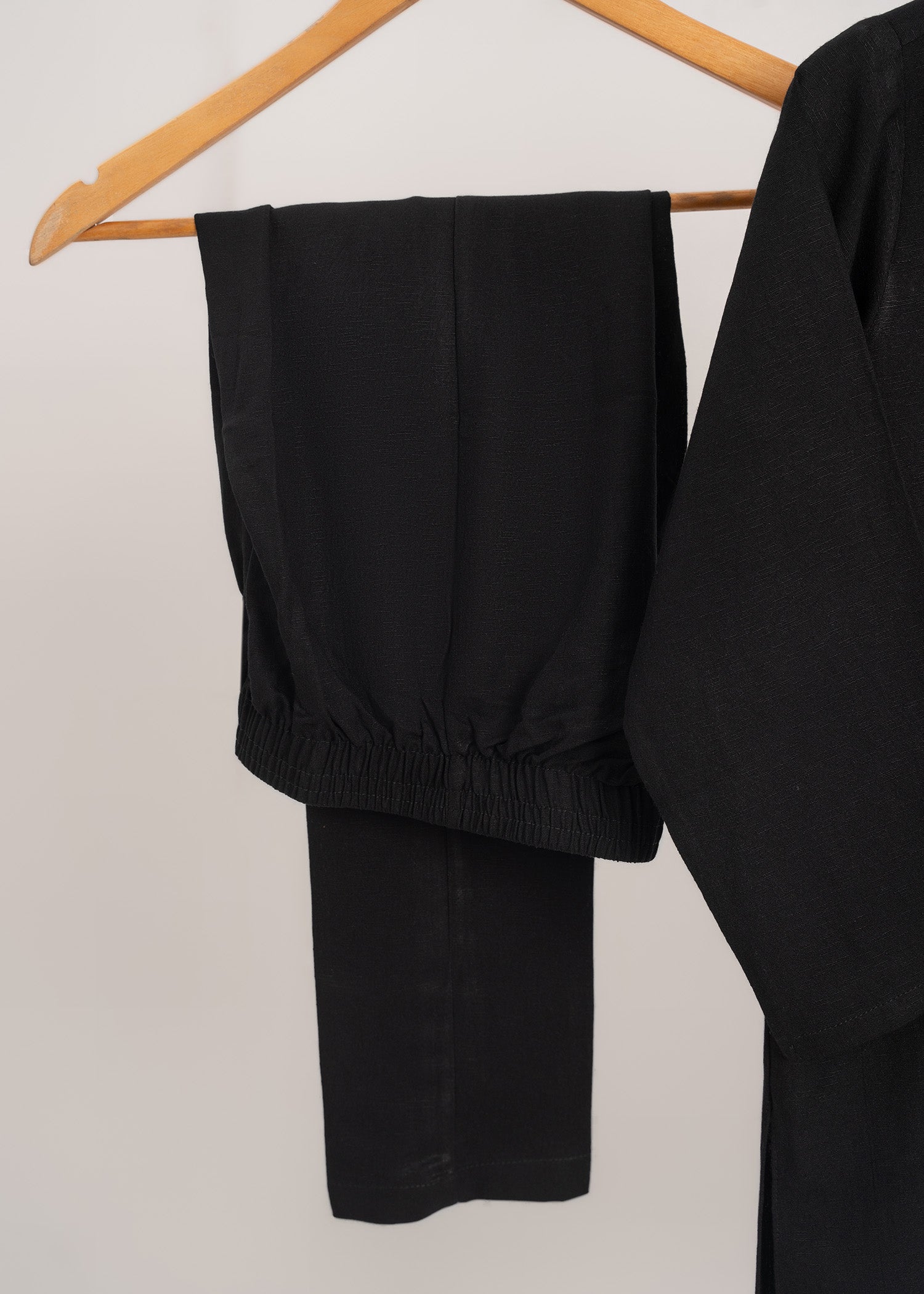 karandi Kurta Set in Black