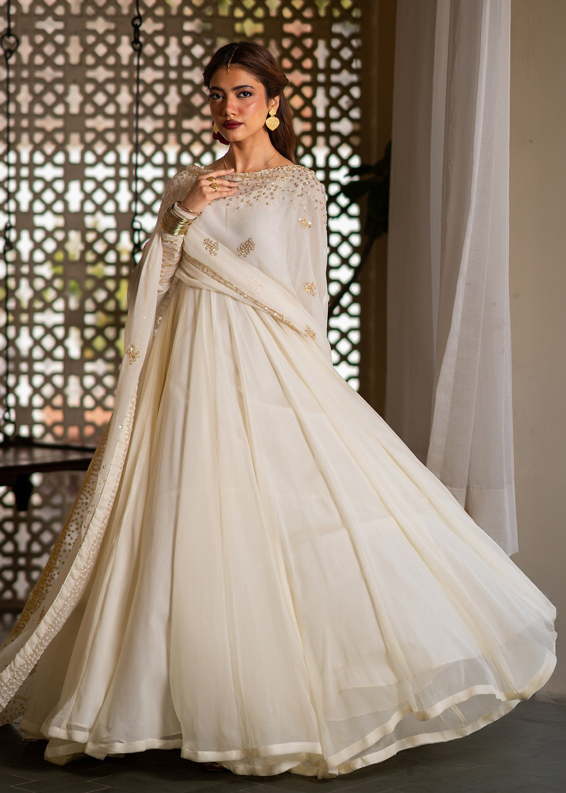 bemberg crinkle chiffon Pishwas in Eggshell