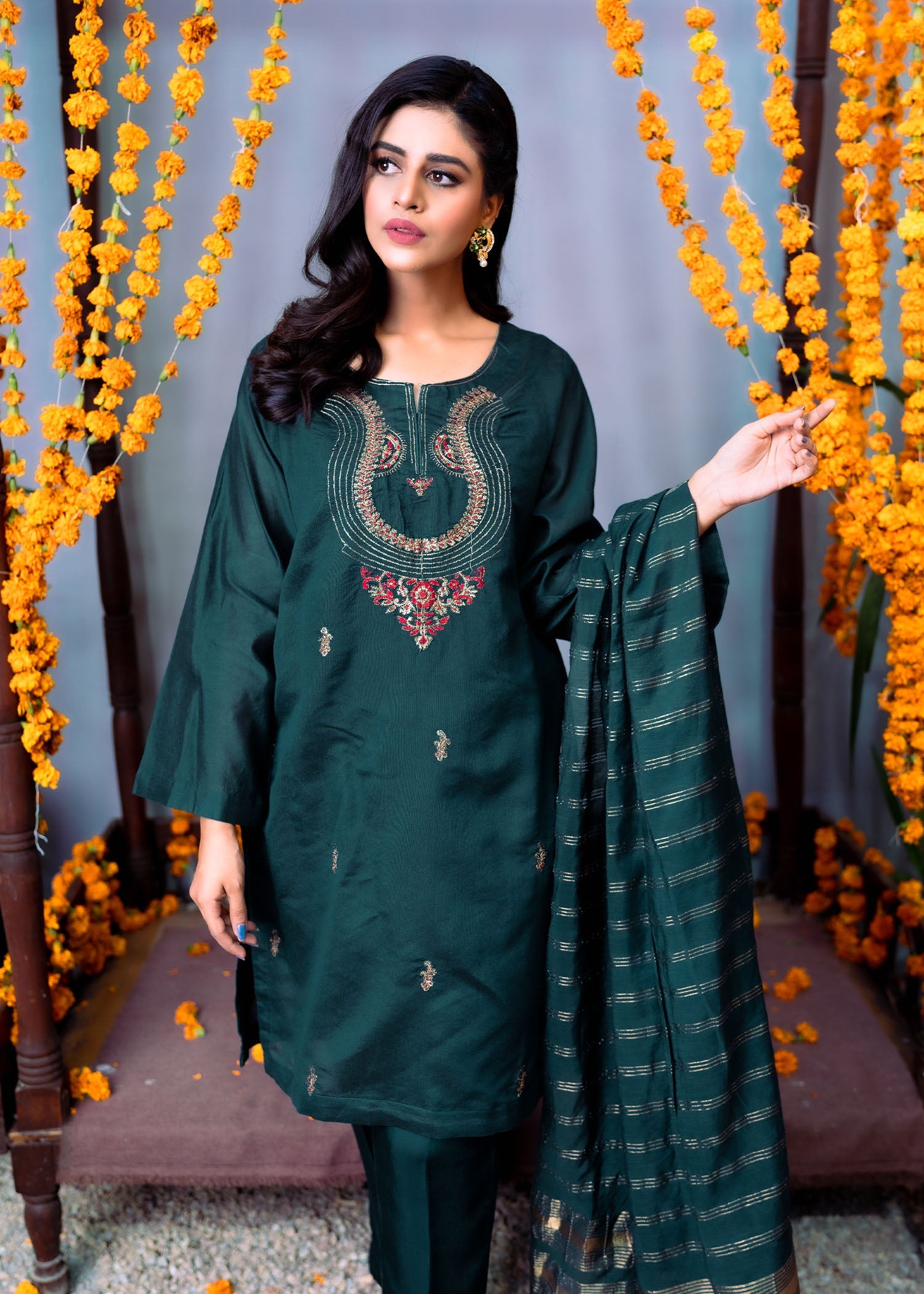 khaddi net Kurta Set in Dark green