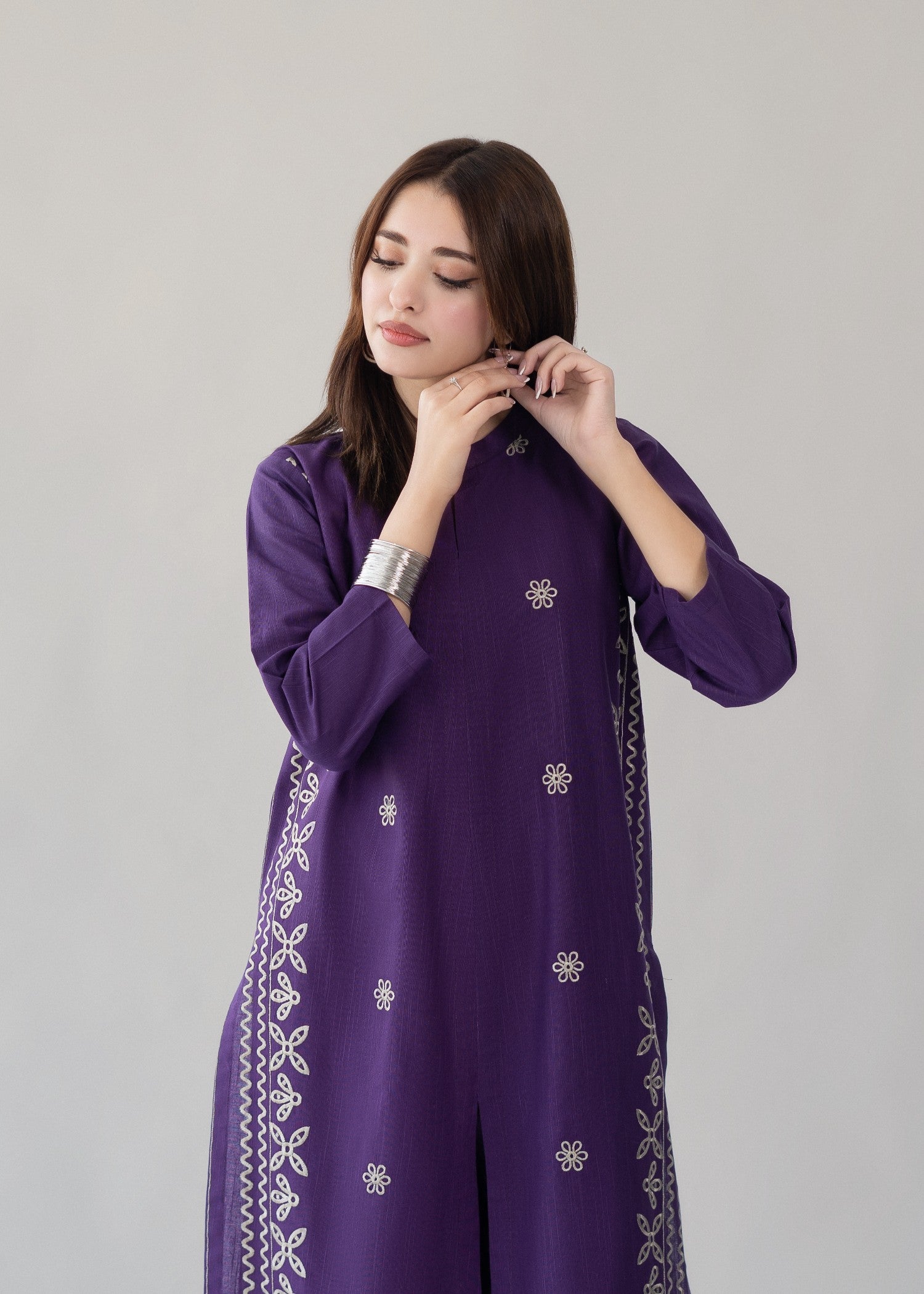 slub khaddar Kurta Set in Purple heart