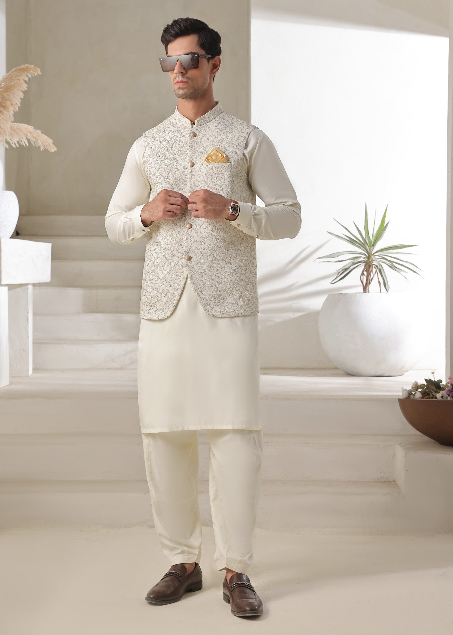 jamawar Waistcoat in Off-white by Bin Musab