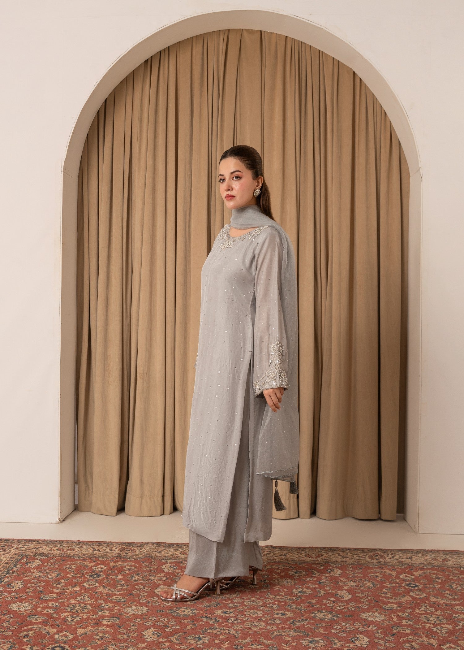 tussar silk Kurta Set in Silver