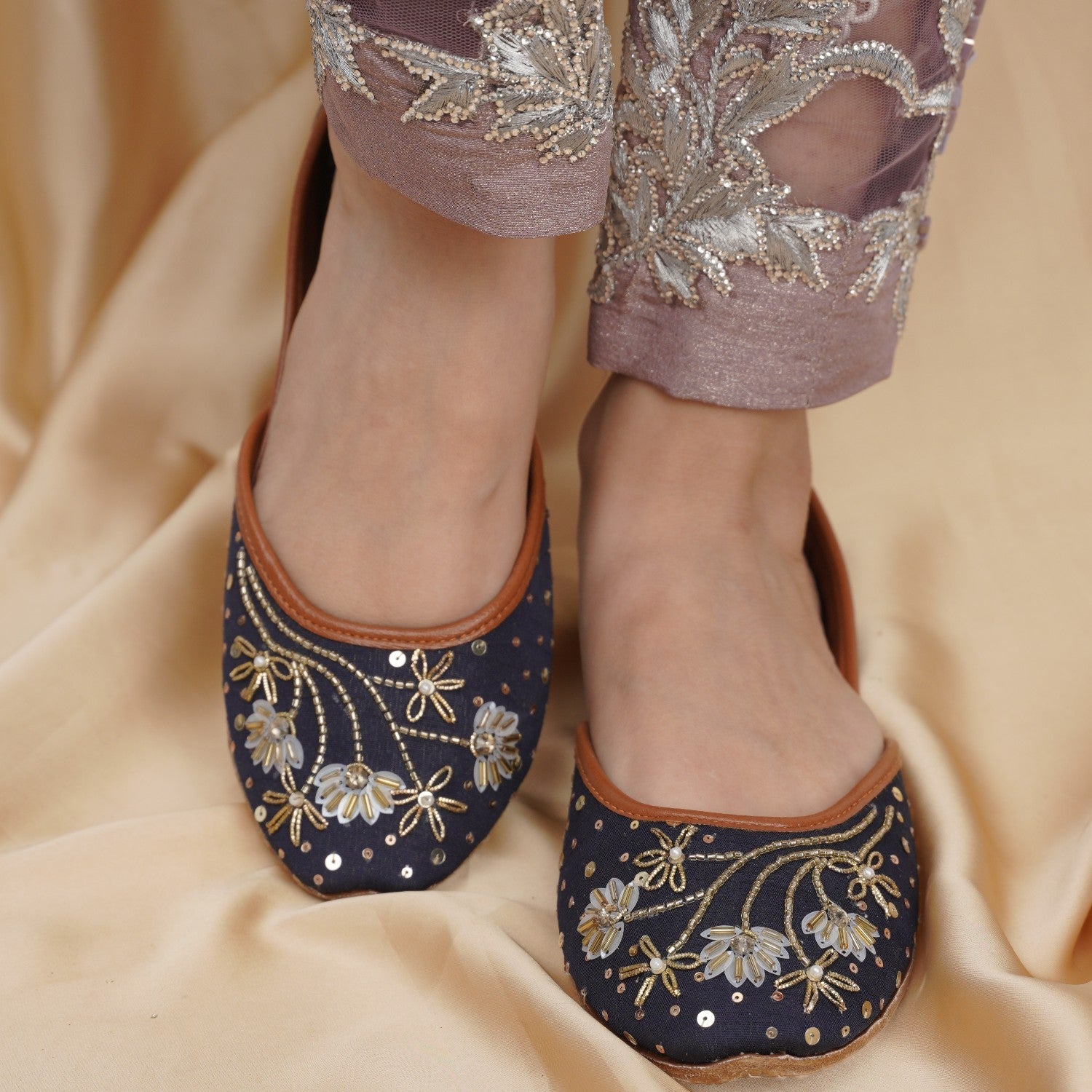 Khussa in Navy blue by - High Quality Women Khussa LQA4699