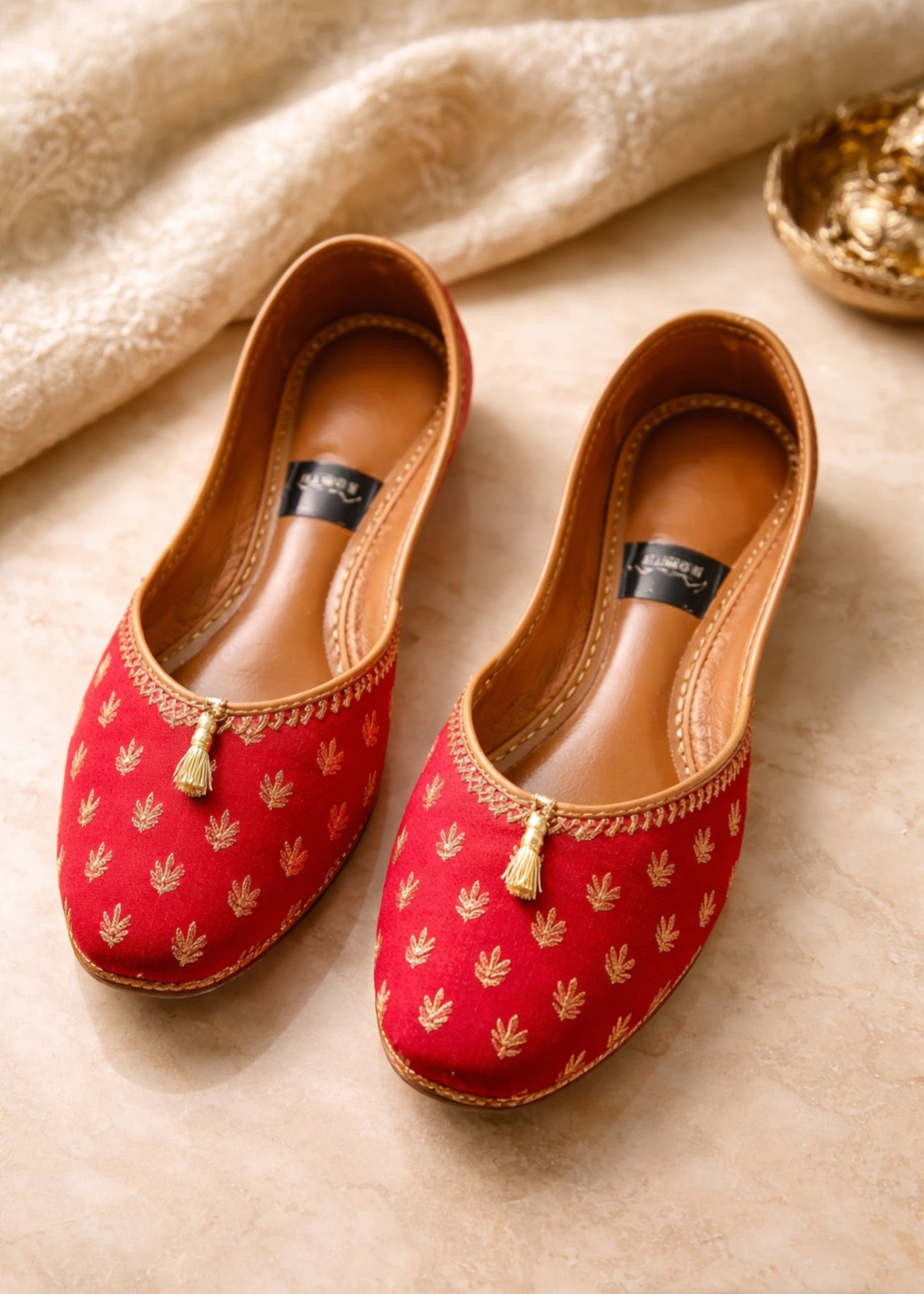Khussa in Venetian red by - High Quality Women Khussa IST0418
