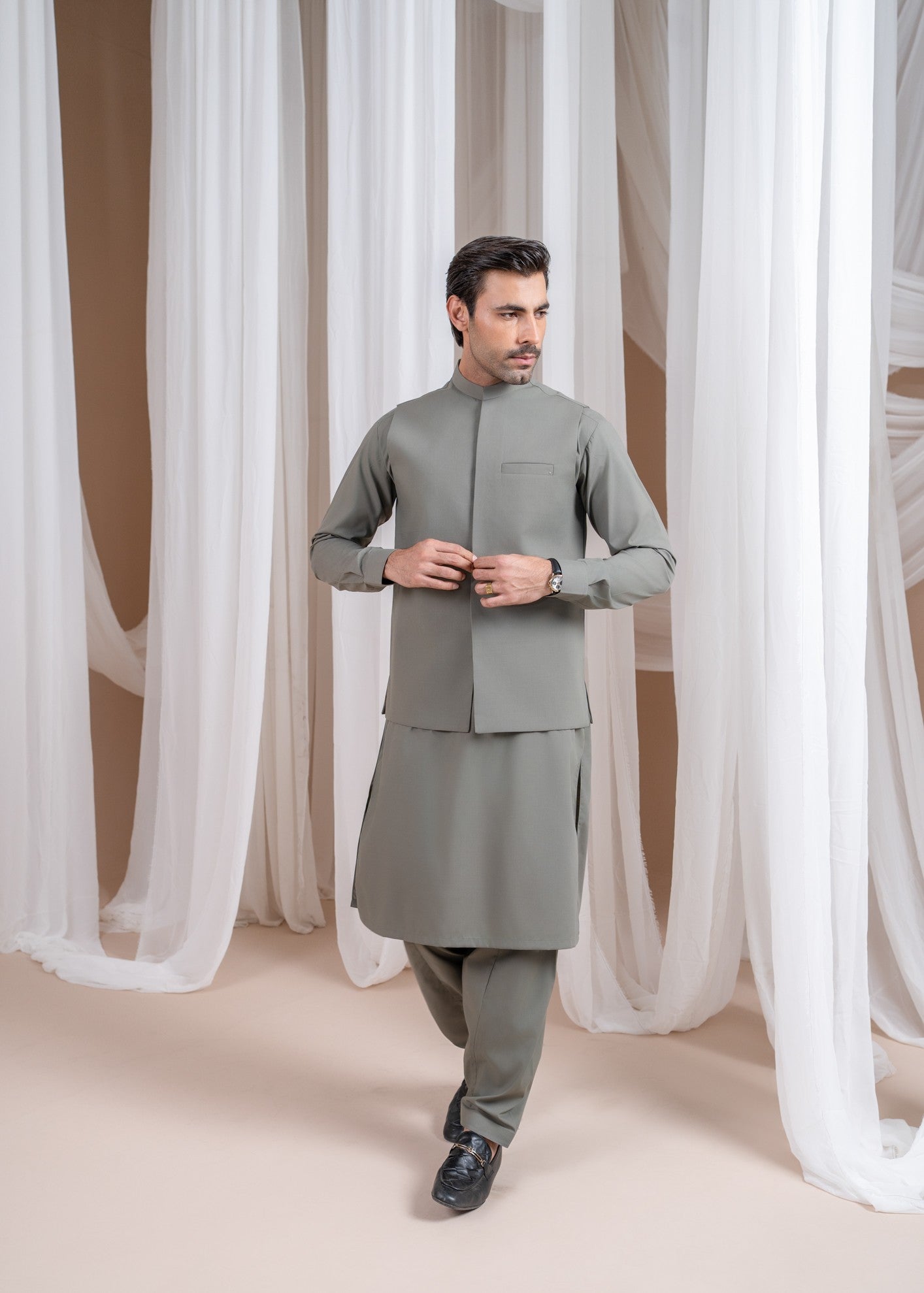 wash & wear Waistcoat in Grey by Muraqsh