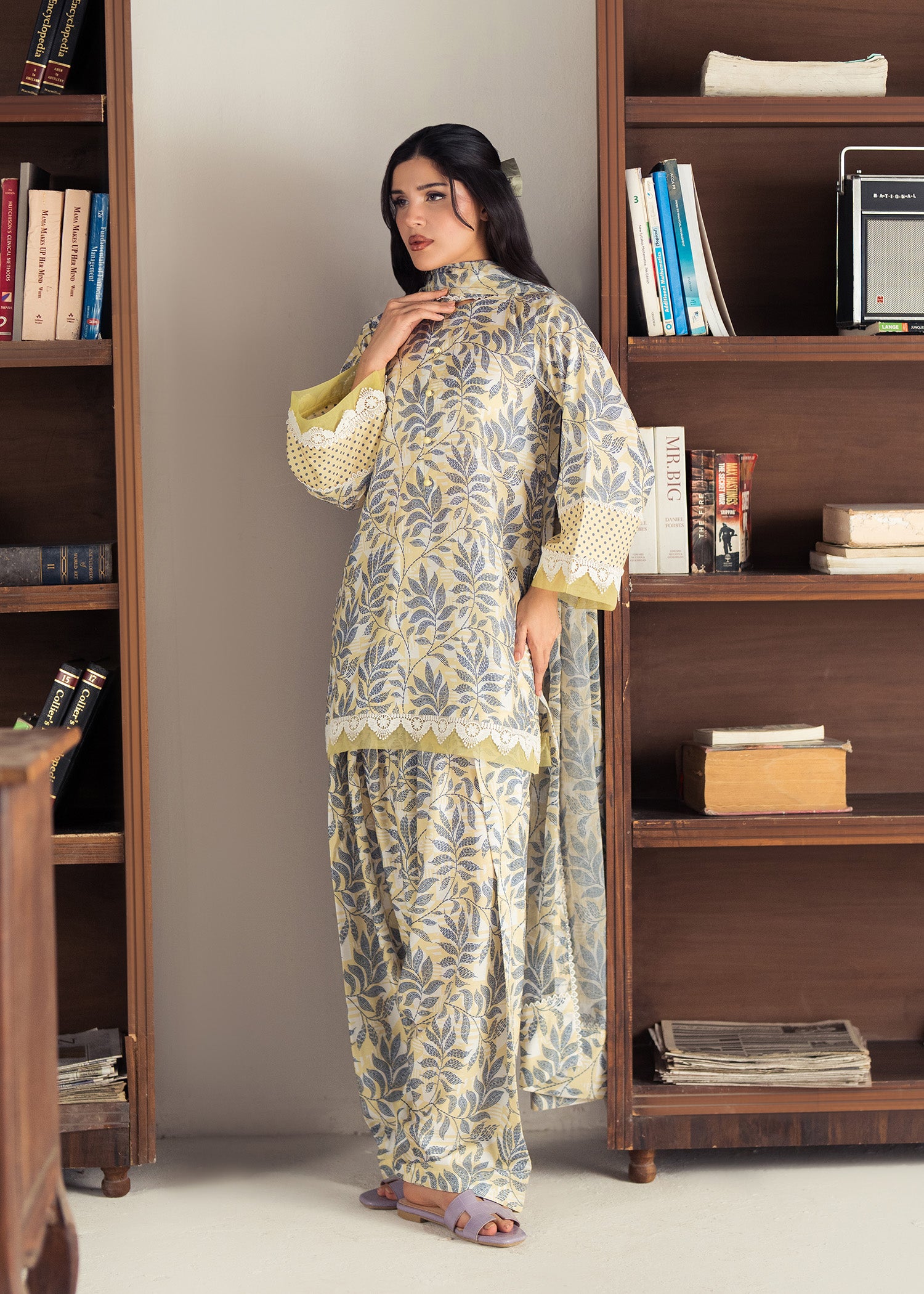 slub lawn Kurta Set in Acid yellow