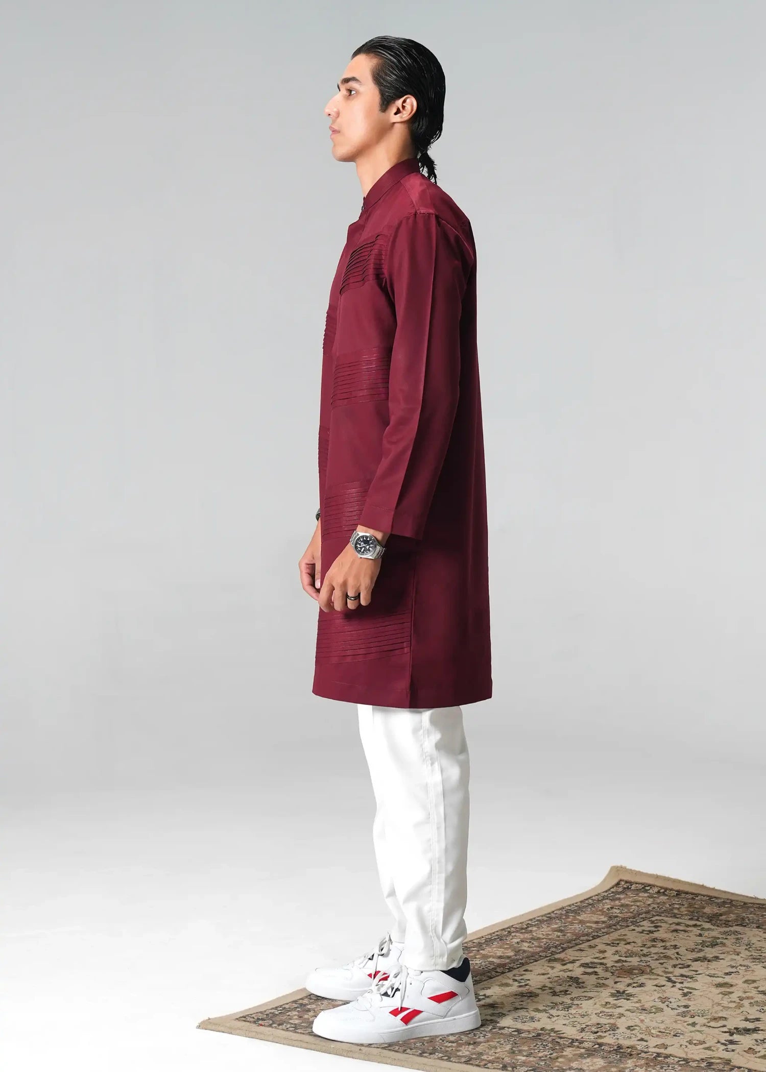suiting Kurta Set in Maroon, off-white