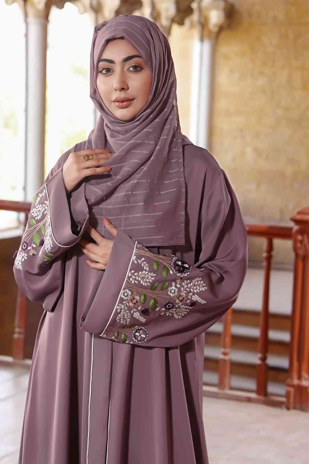 nidha Abaya in Mauve