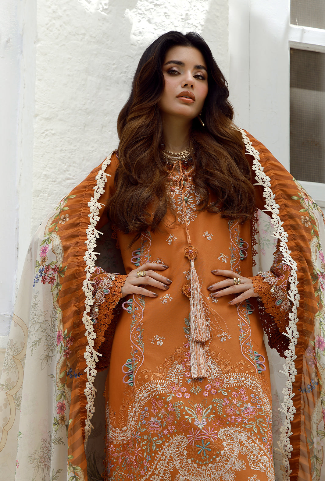 AJR Alif Signature Lawn – Viona