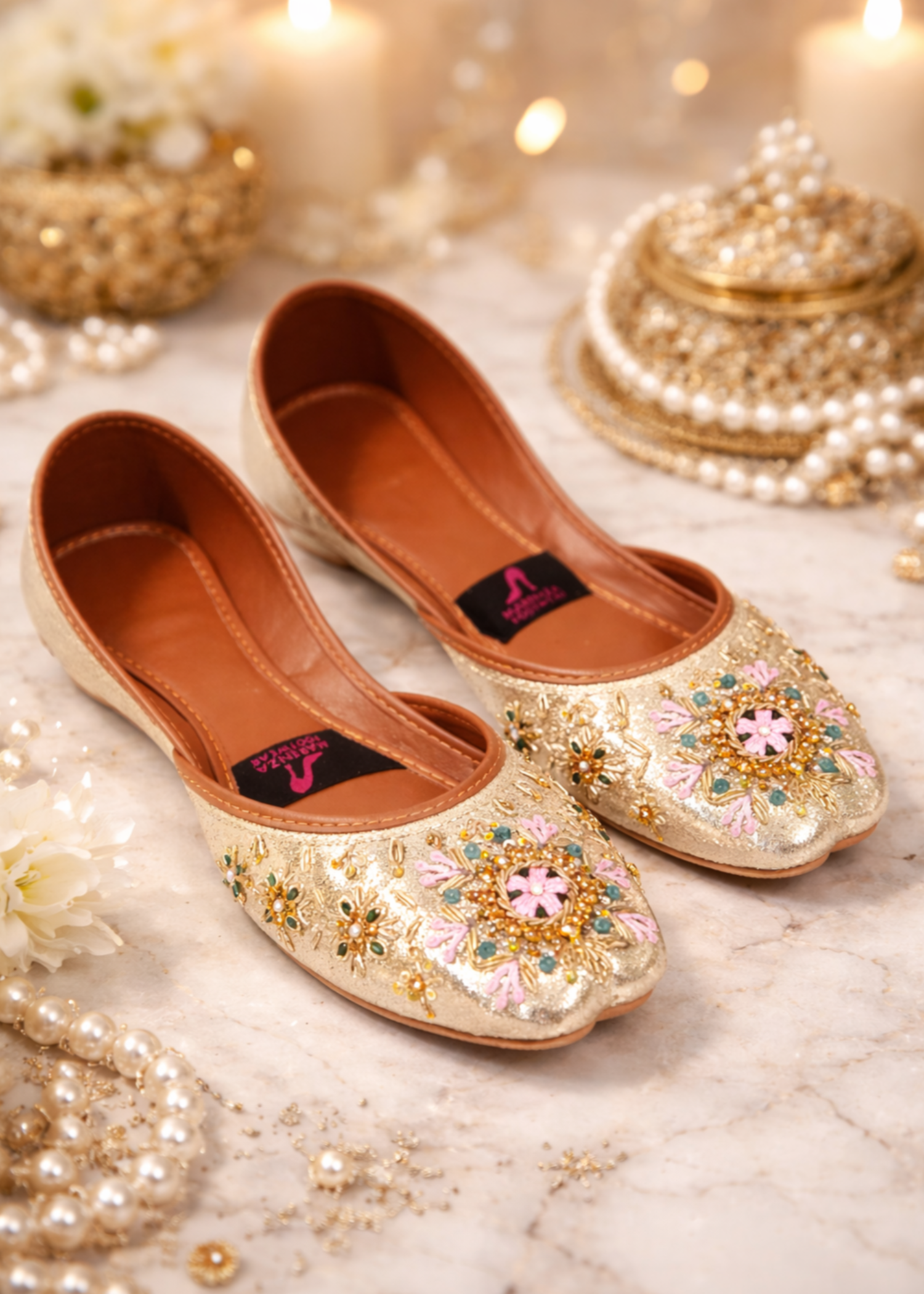 Khussa in Gold by - High Quality Women Khussa QZL2088
