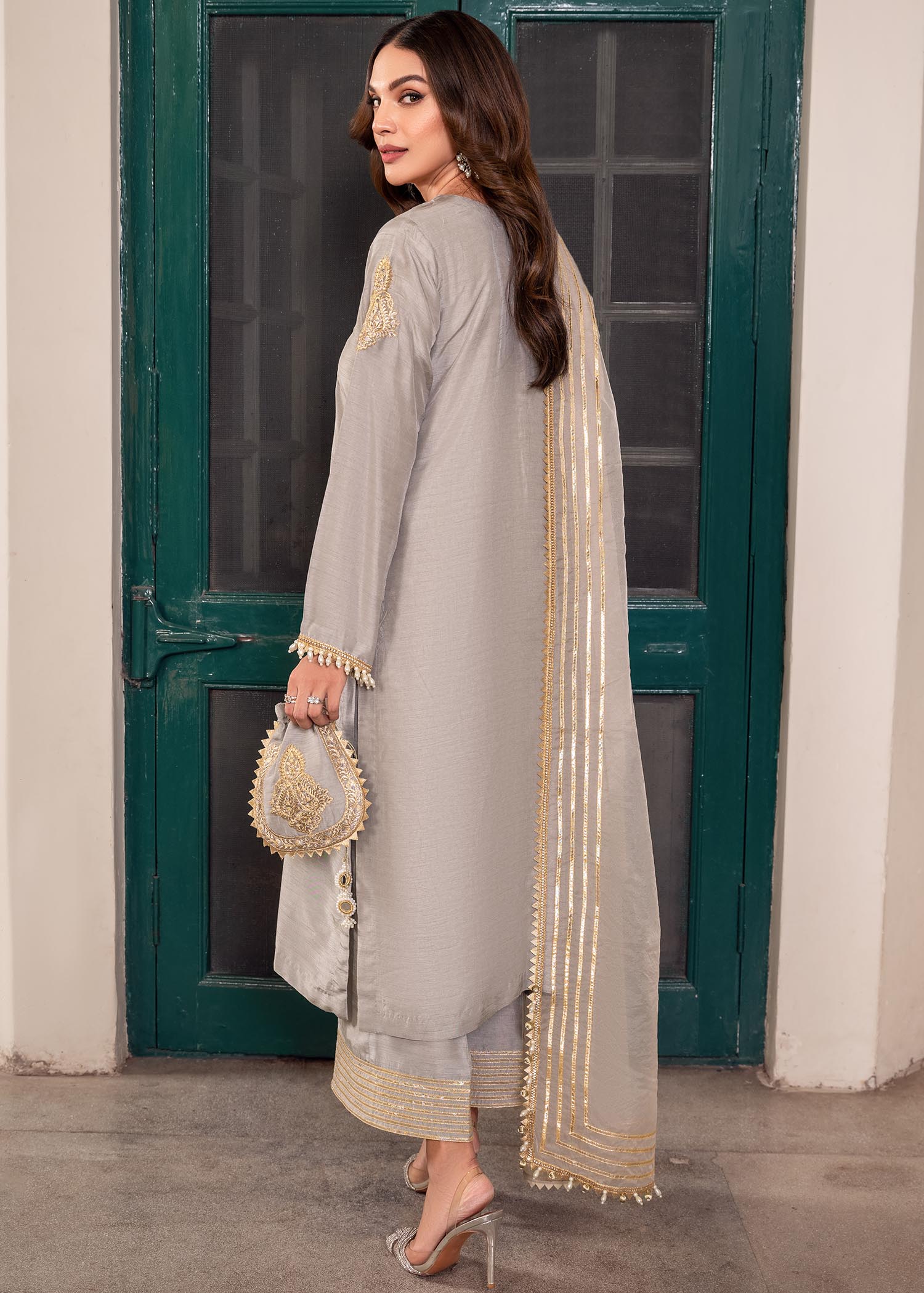khaddi silk Kurta Set in Grey