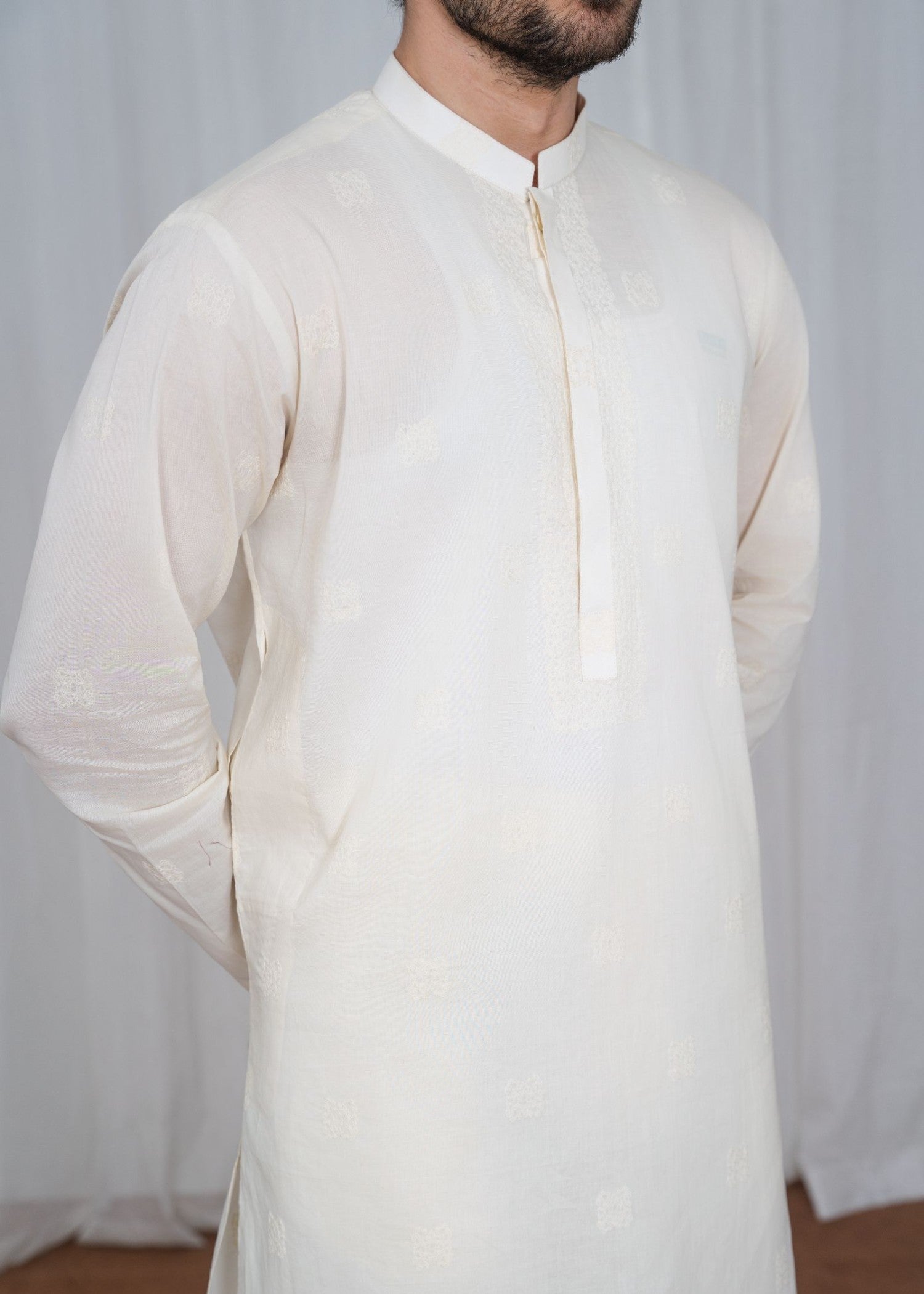 karandi Kurta Set in White by Istor House Of Premium Fabrics
