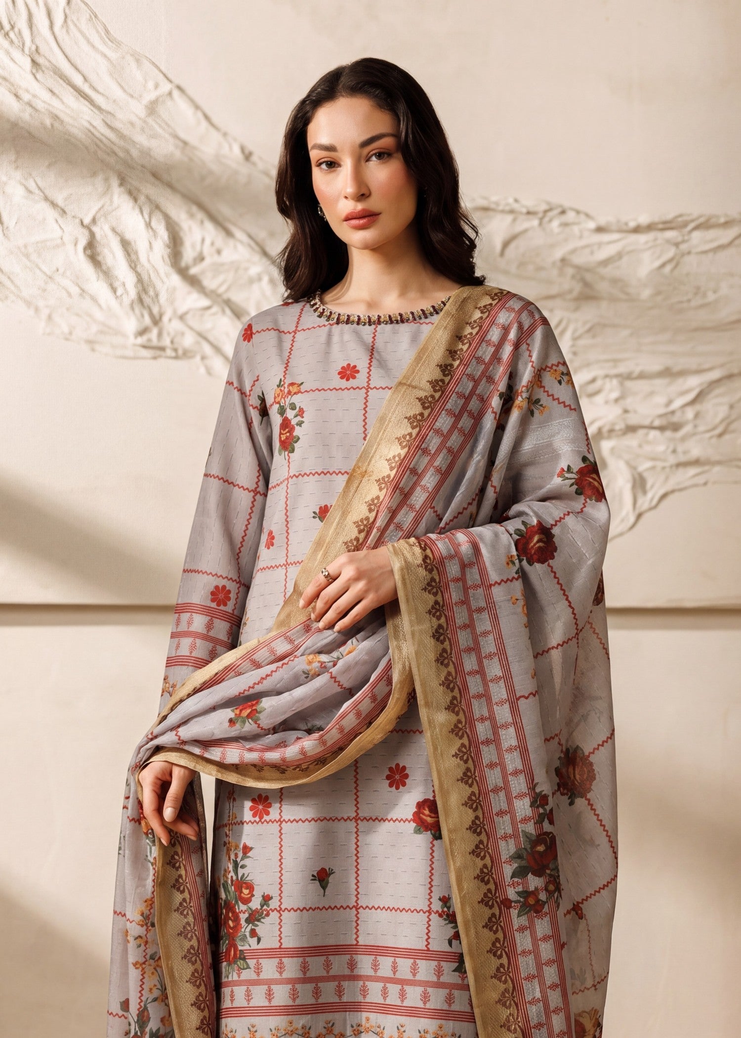textured lawn Kurta Set in Lynx white