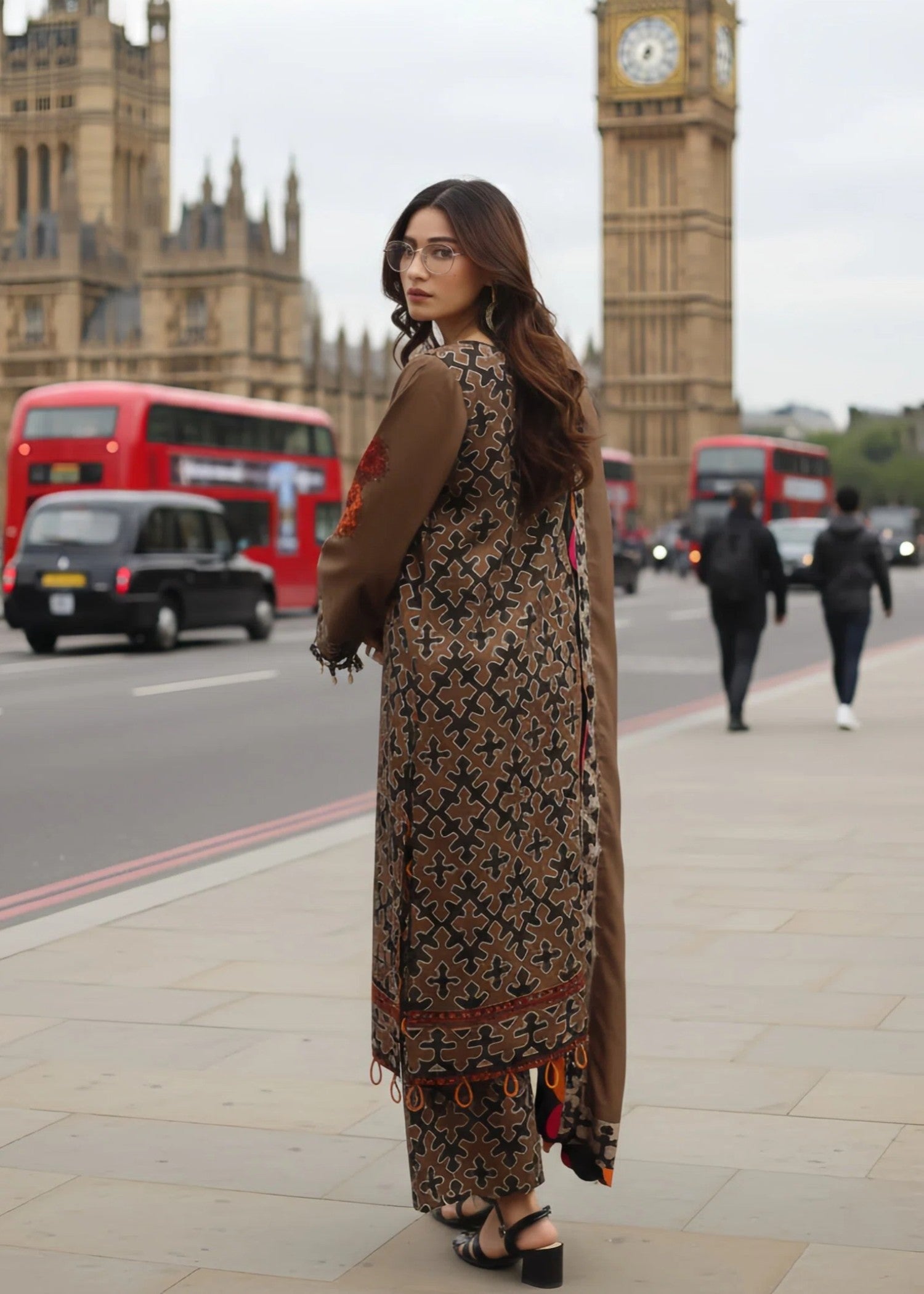 poly grip Kurta Set in Brown