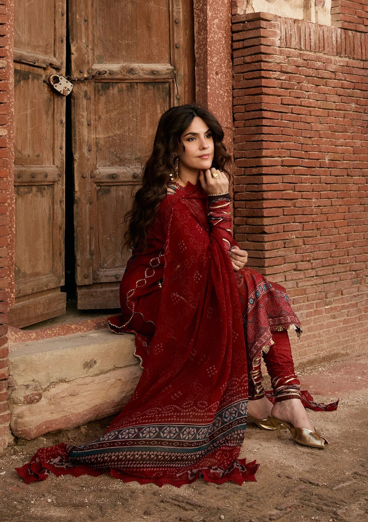 Prints Lawn – KPS-1A SURKH NOOR