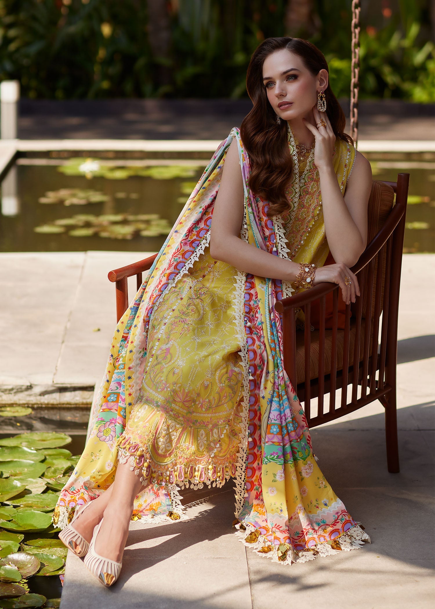 Ariya Luxury Lawn – Bianca