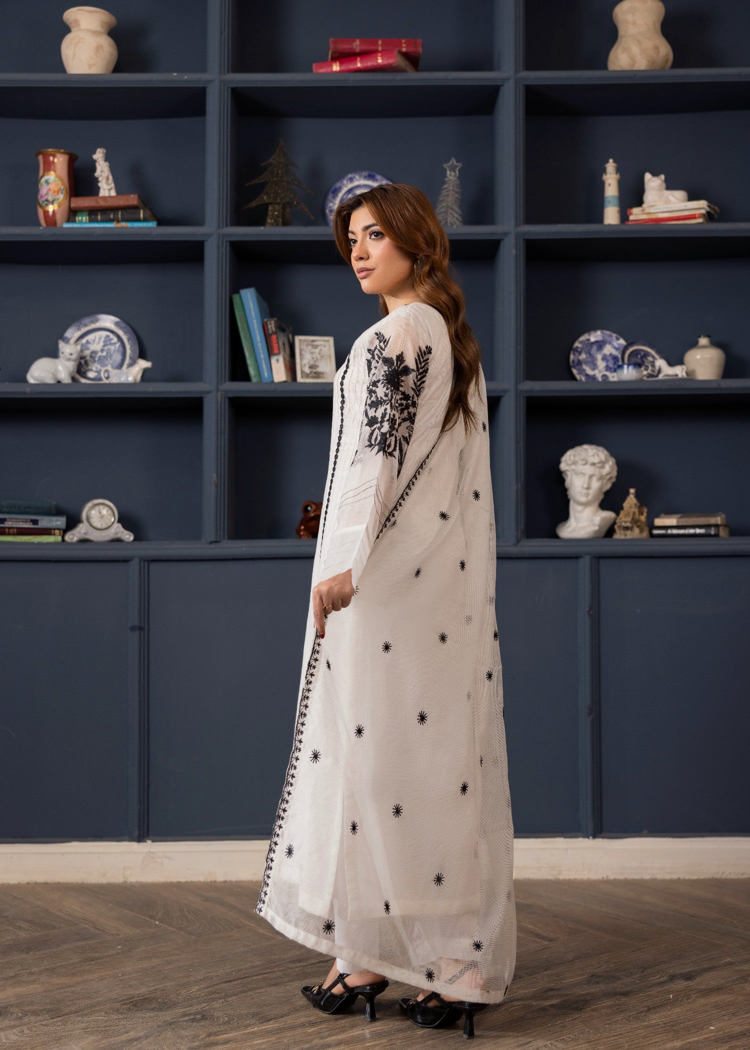 zari net Kurta Set in Off-white