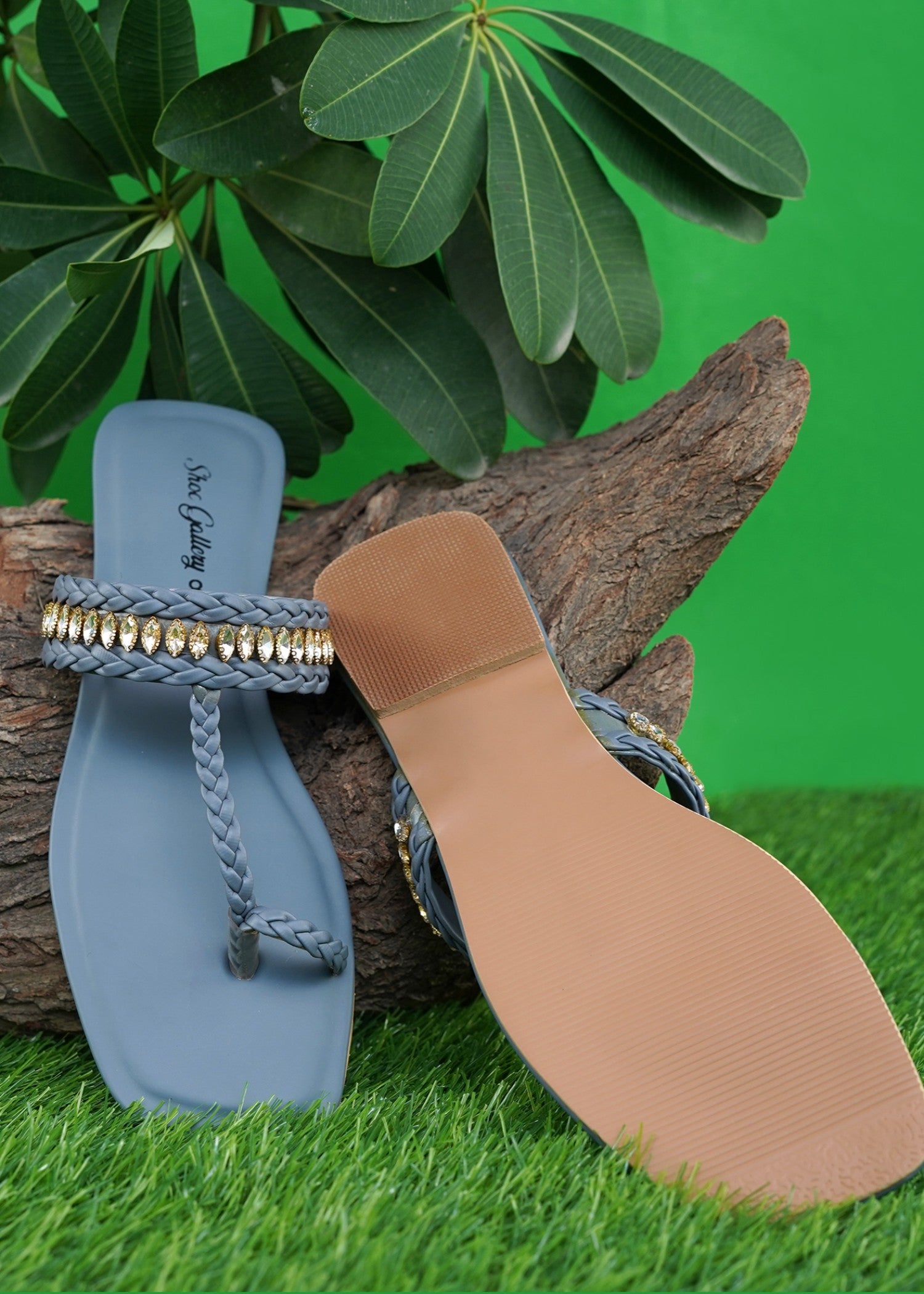 Kolapuri in Slate grey by - High Quality Women Kolapuri DPL3964