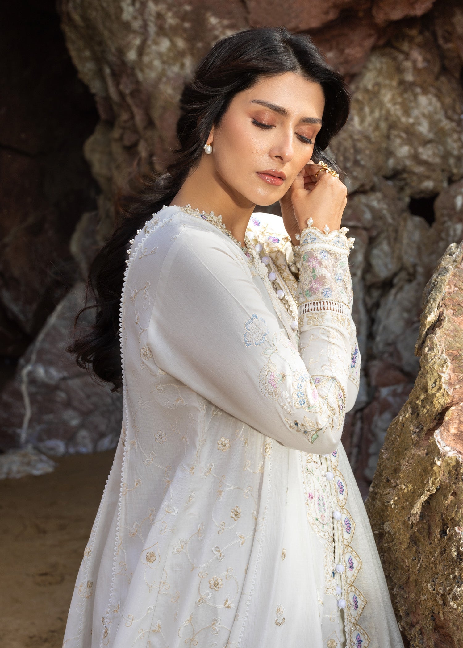 Festive Luxury Lawn – Noor