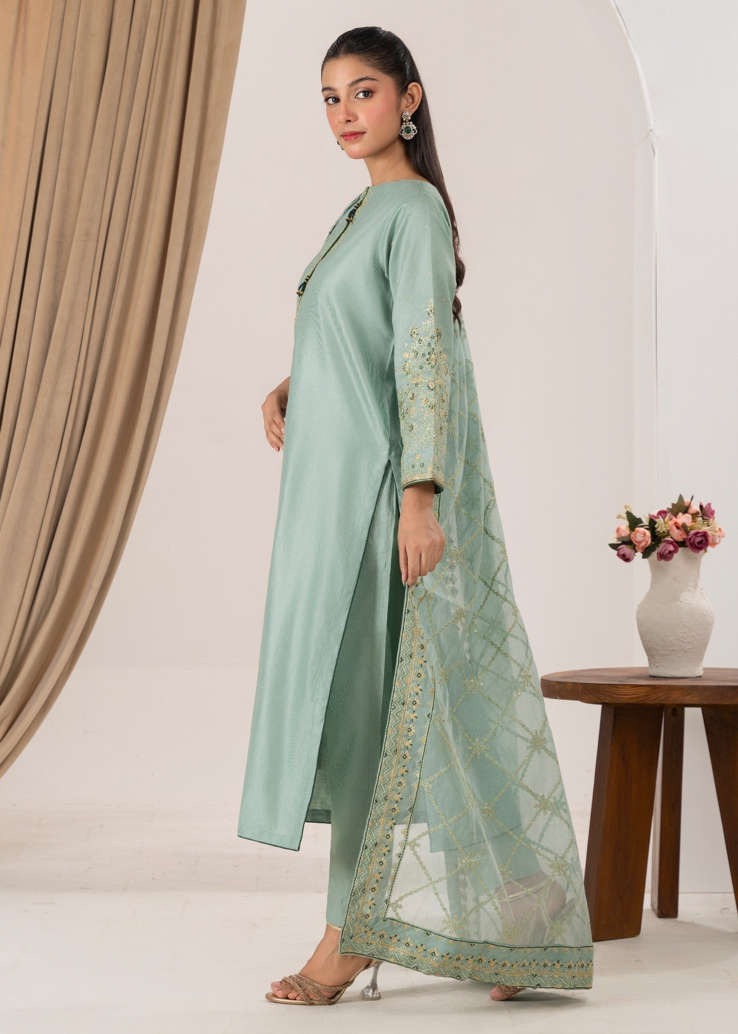chambray Kurta Set in Moss green