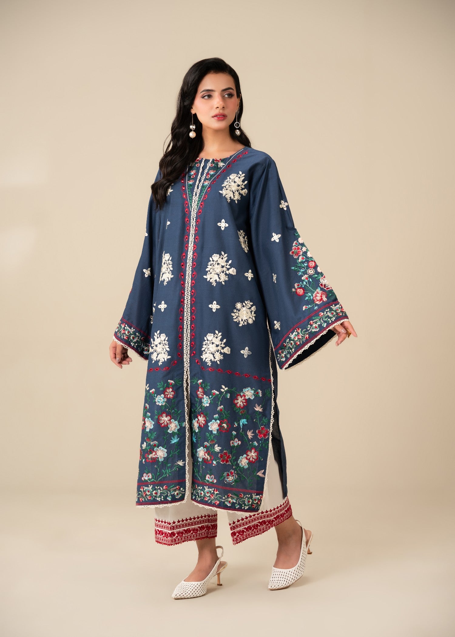 lawn Kurta Set in White, midnight blue