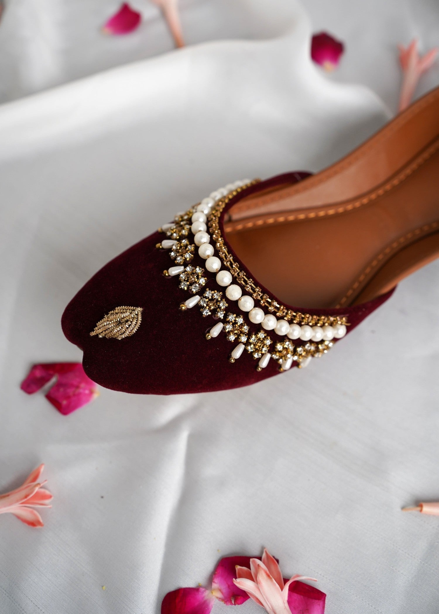 Khussa in Maroon by - High Quality Women Khussa OTM9215
