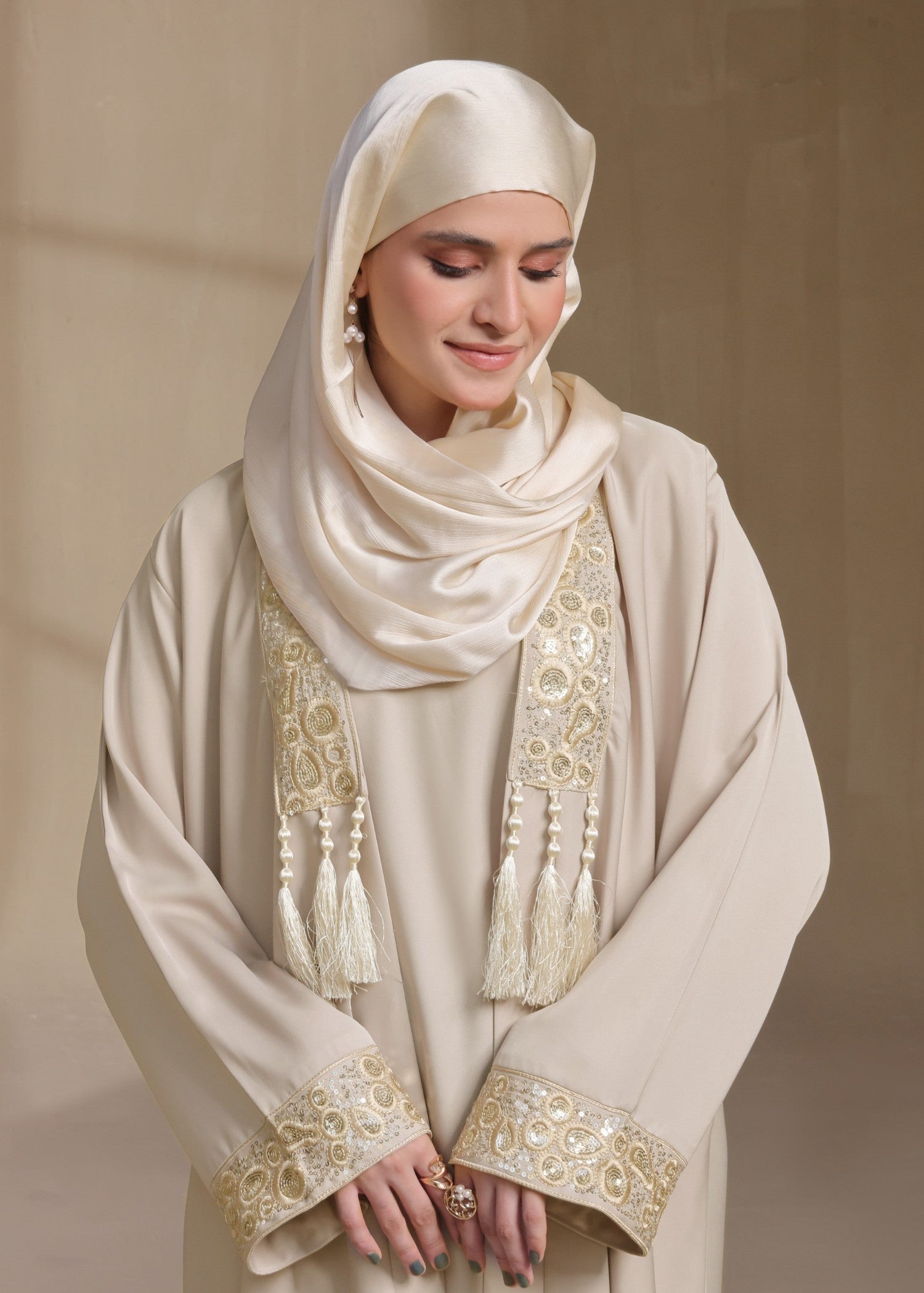 nidha Abaya in Cream